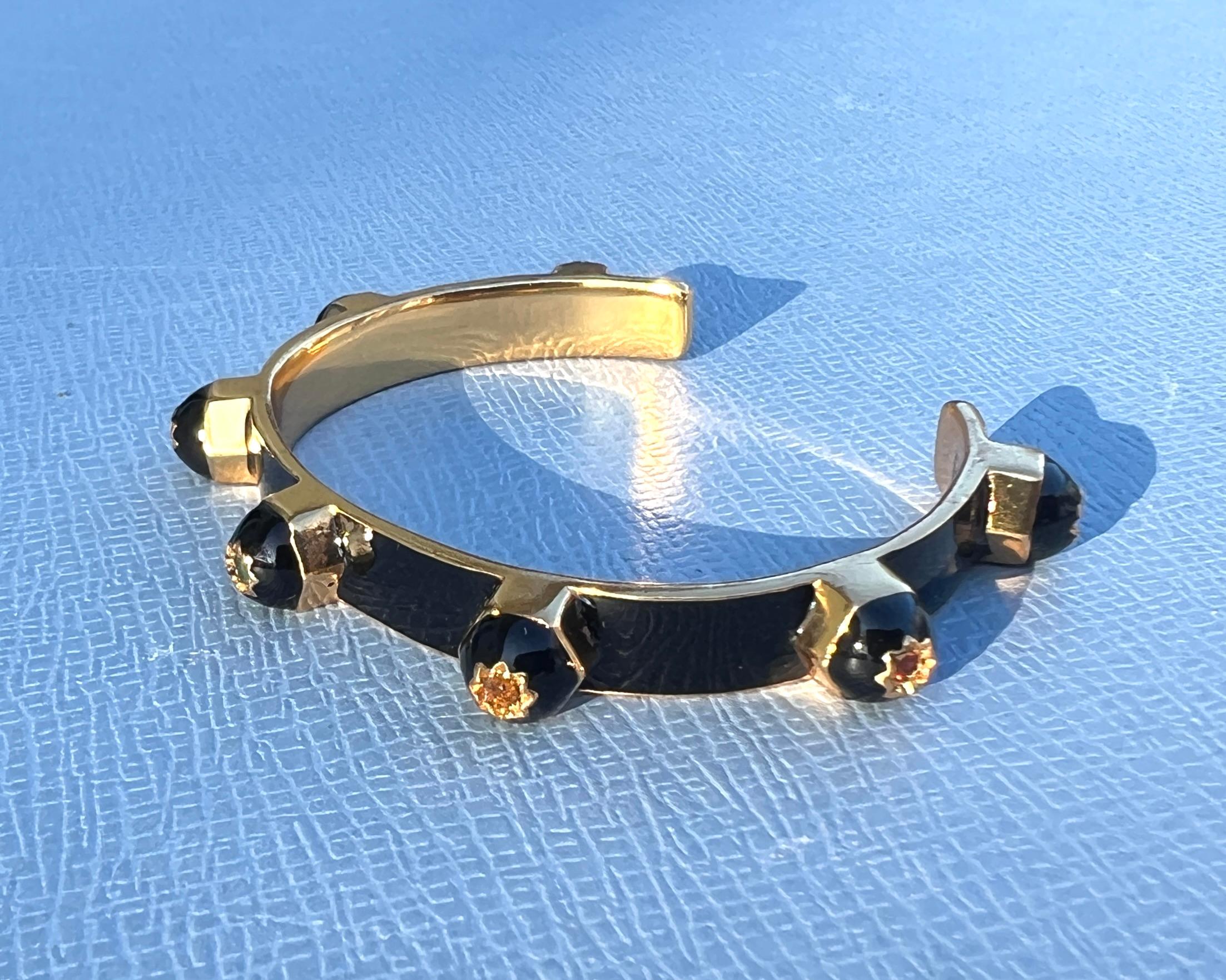 Bracelet manchette Chakra en émail noir Neuf - En vente à Los Angeles, CA