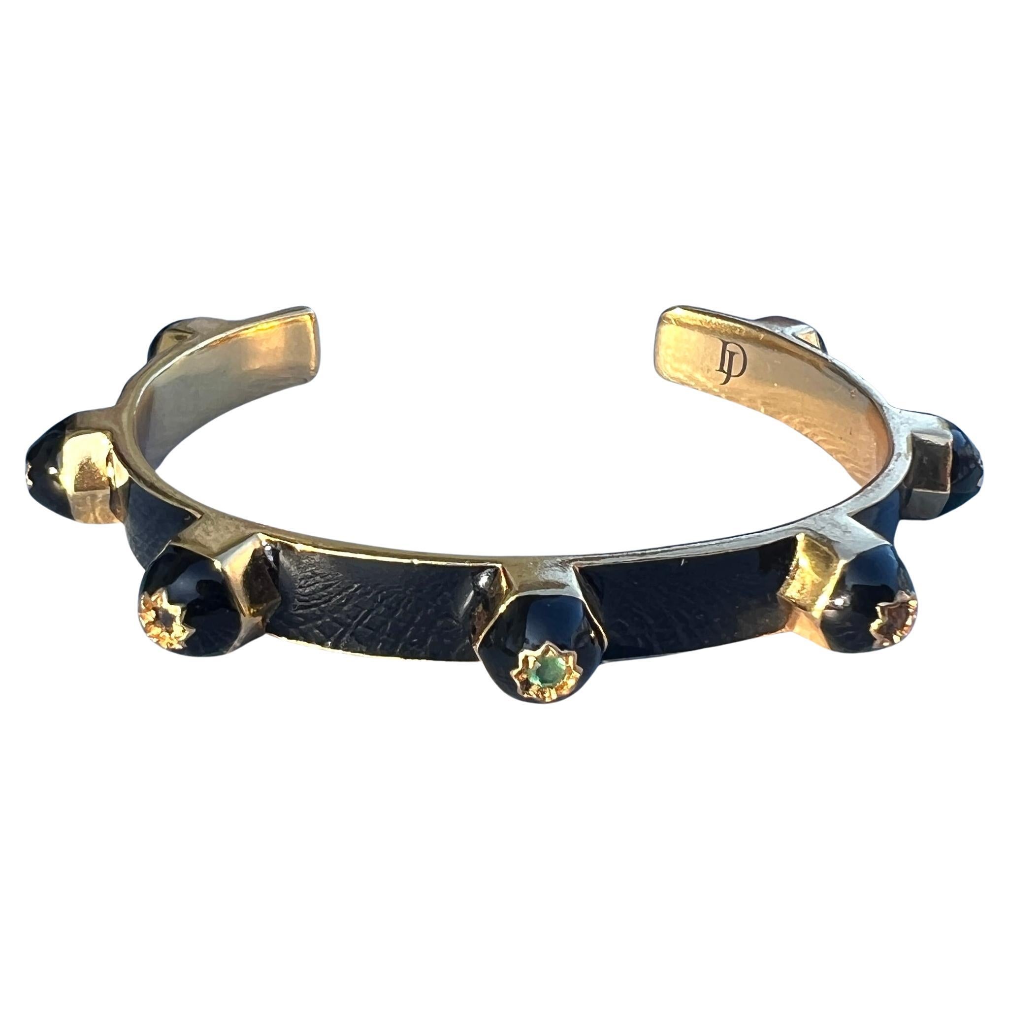 Bracelet manchette Chakra en émail noir en vente