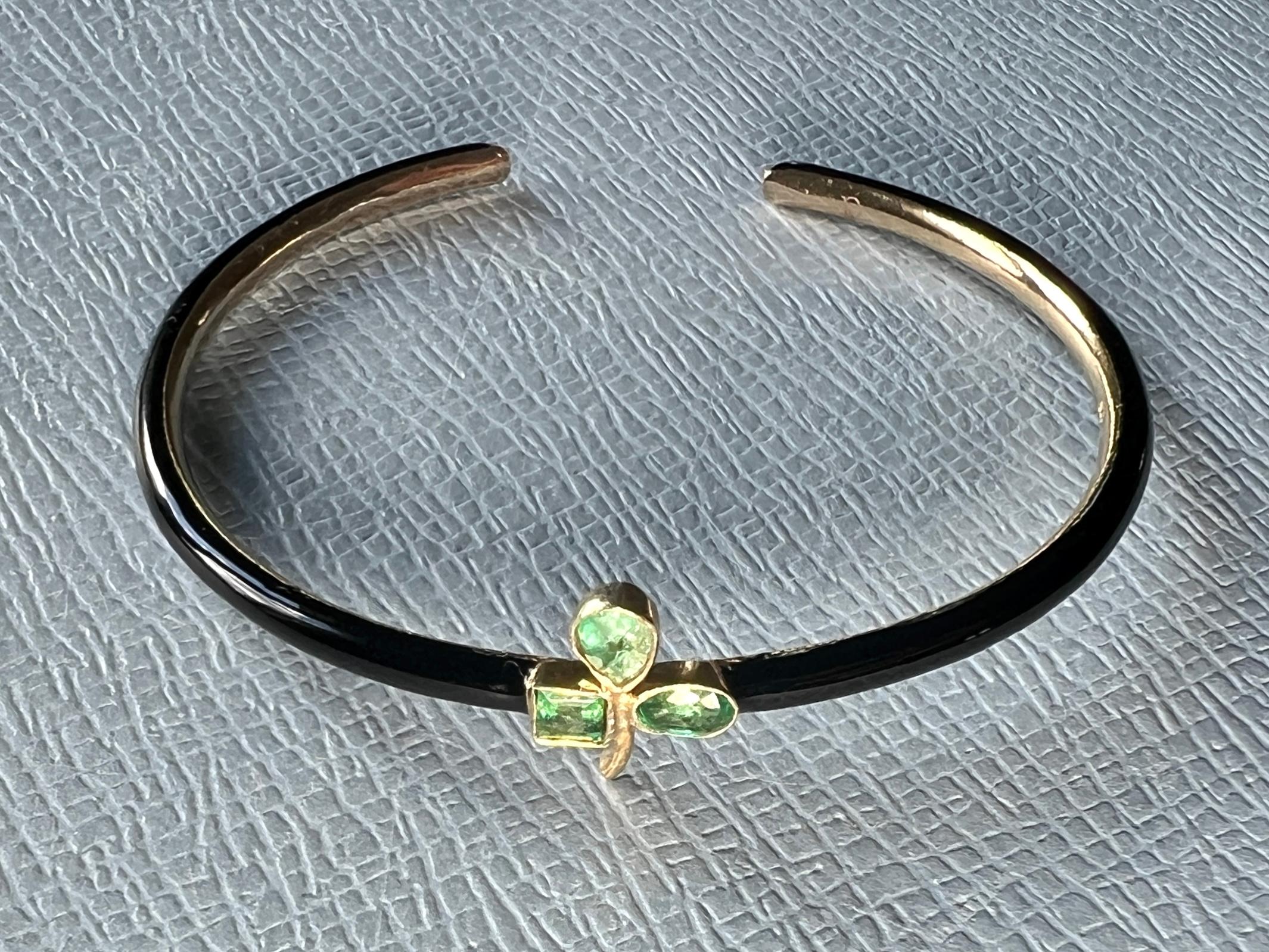 Oval Cut Cuff Bracelet Emerald Clover Black Enamel For Sale