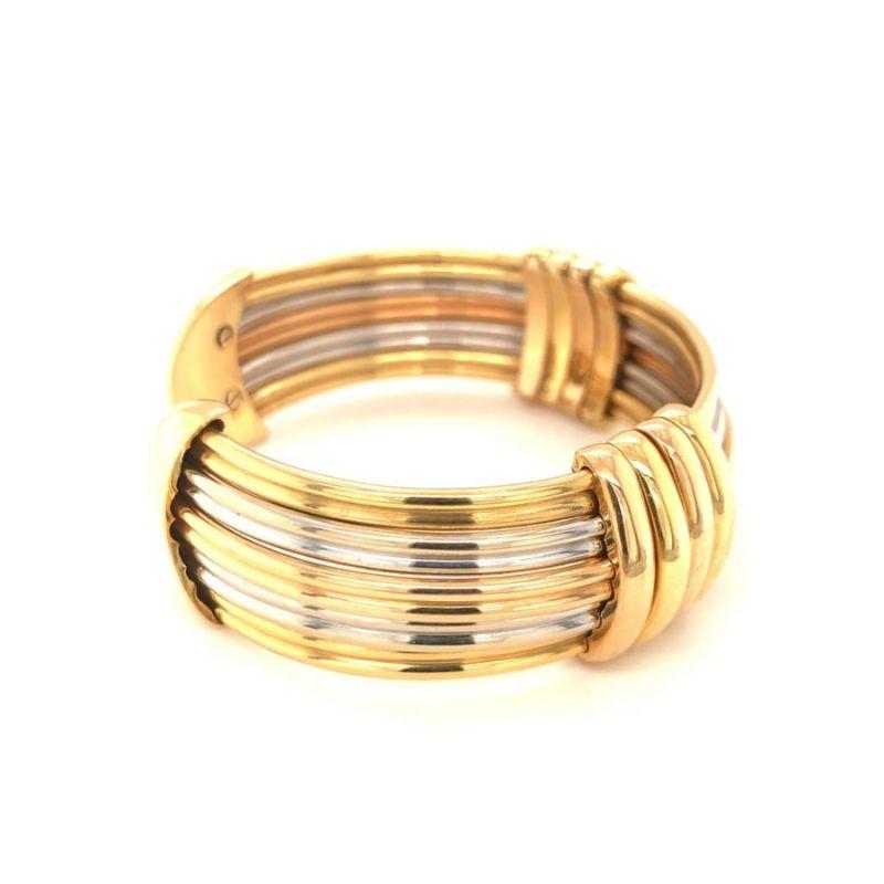 Cuff Bracelet in 18k Tri-Gold by Luis Gil, circa 1970s In Good Condition For Sale In Beverly Hills, CA