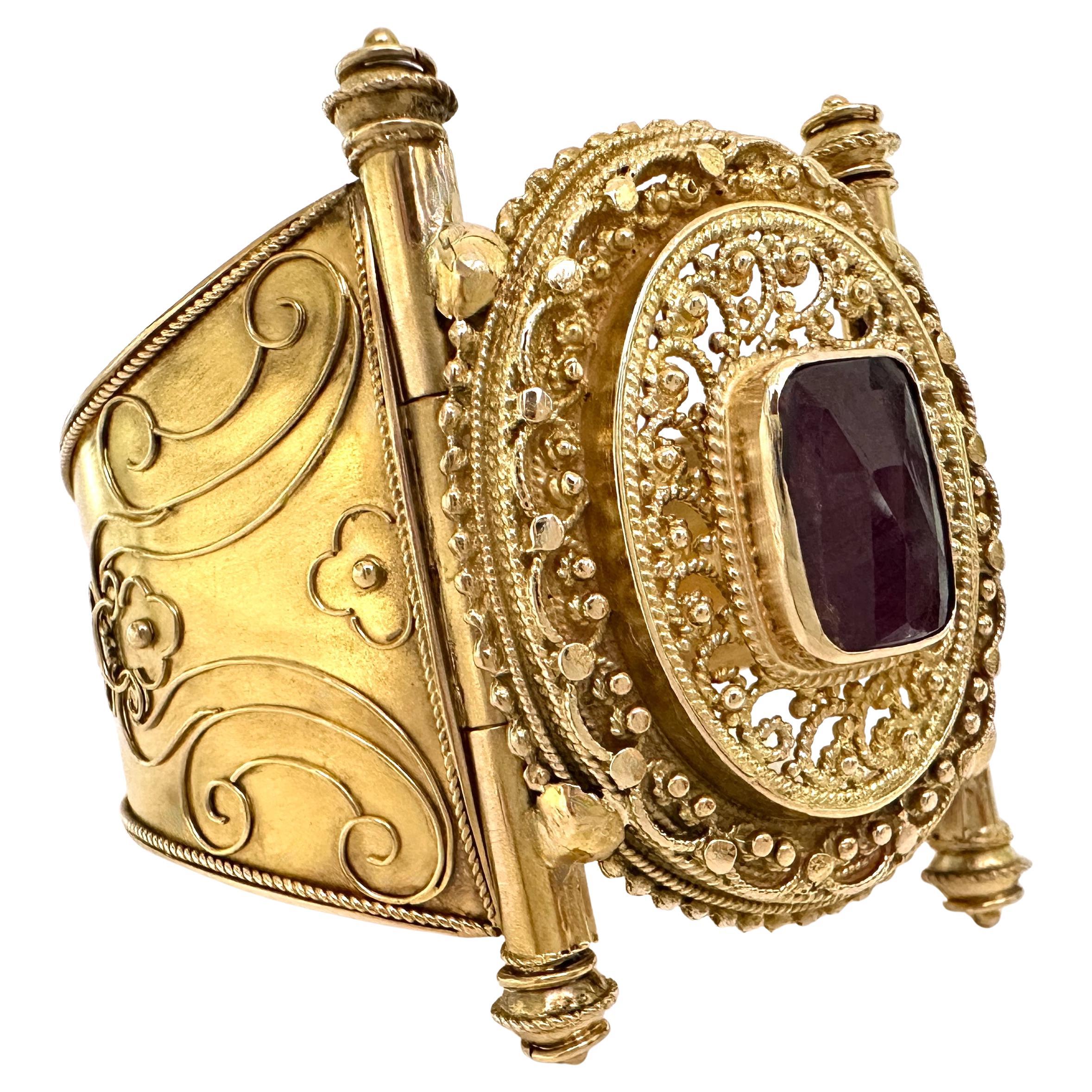 High Victorian Cuff Bracelet with Columns & Ruby Filigree Centerpiece in 18K / 14K Gold For Sale
