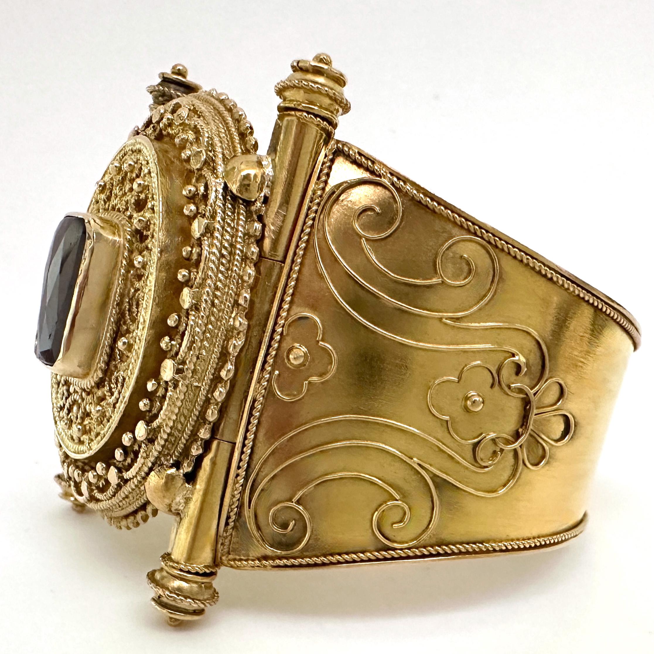 Women's Cuff Bracelet with Columns & Ruby Filigree Centerpiece in 18K / 14K Gold For Sale