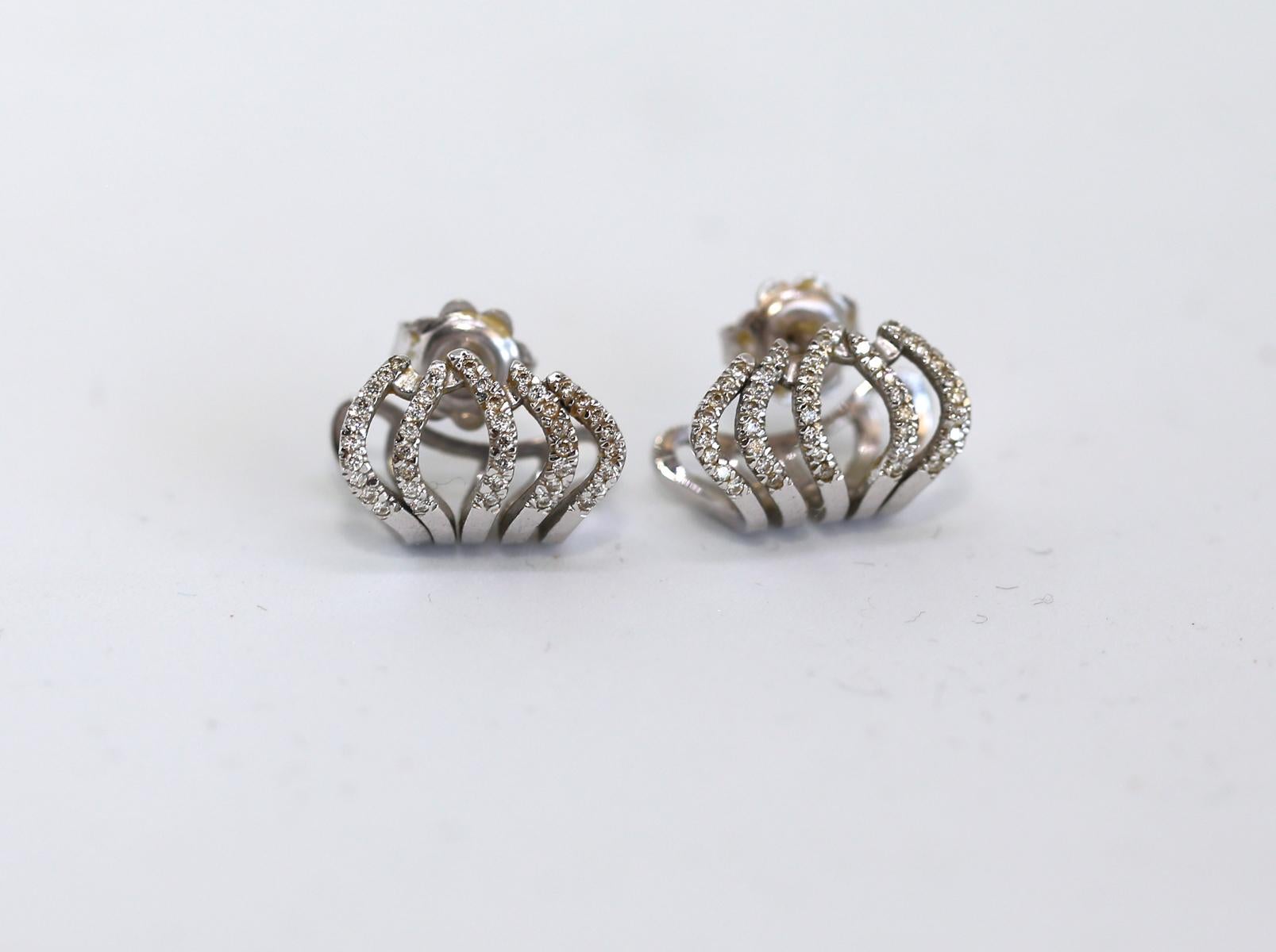 Cuff Earrings On-Ear 1.5 Carats Diamonds. White Gold. Modern style, created around 2010. It is one of these tiny elegant pieces of jewelry that only the sharp eye notices, yet it brings sophistication to any daily outfit. It shows style without
