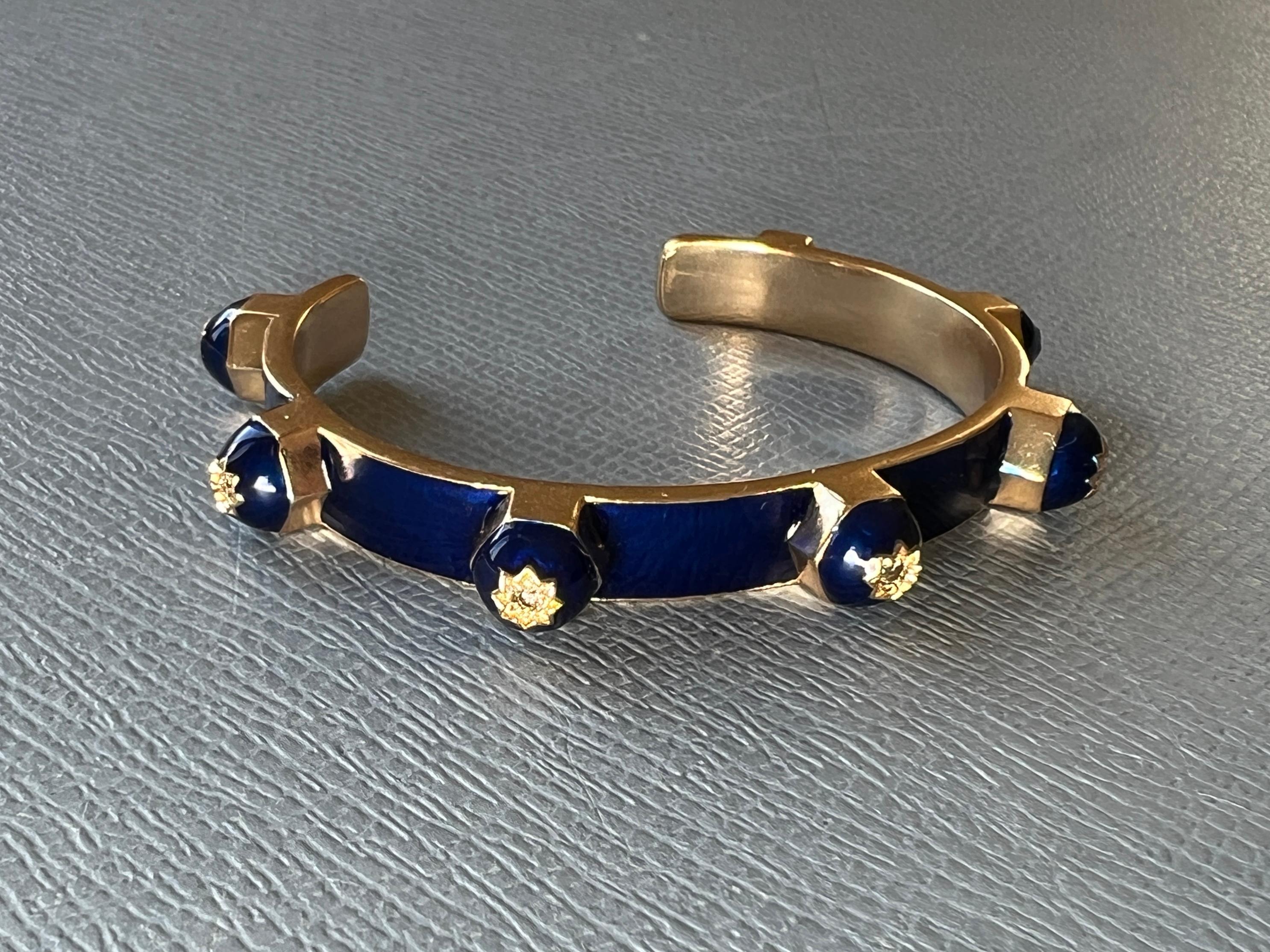 Whiting Diamonds Bracciale con borchie in stile vittoriano Smalto blu in vendita 1