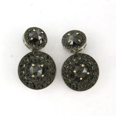 Boutons de manchette sertis de diamants noirs taille rose et taille brillant, d'un poids total allant jusqu'à 2,00 ct, en or 18 carats
