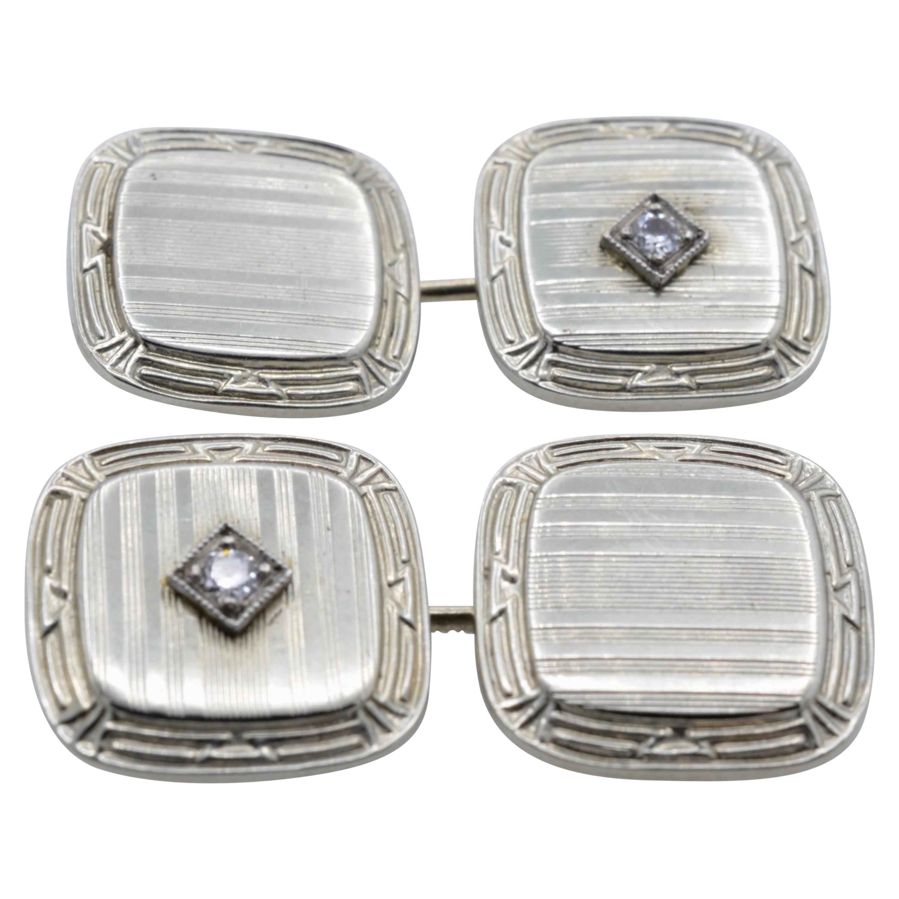Boutons de manchette carrés arrondis en or 14 carats et diamants, années 1920