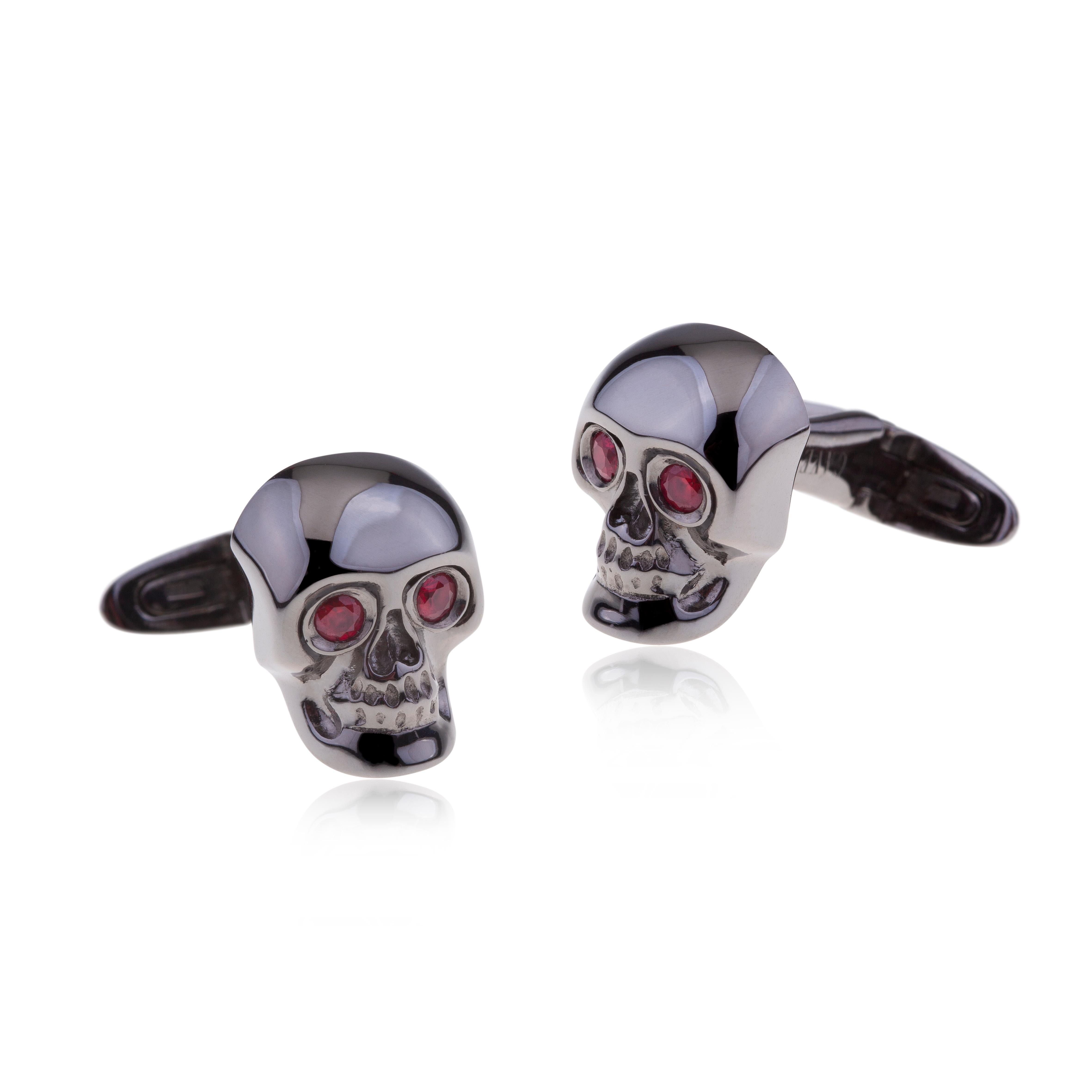 Contemporary Cufflinks Black Gold from Gavello Featuring a Skull Head with Rubies For Sale