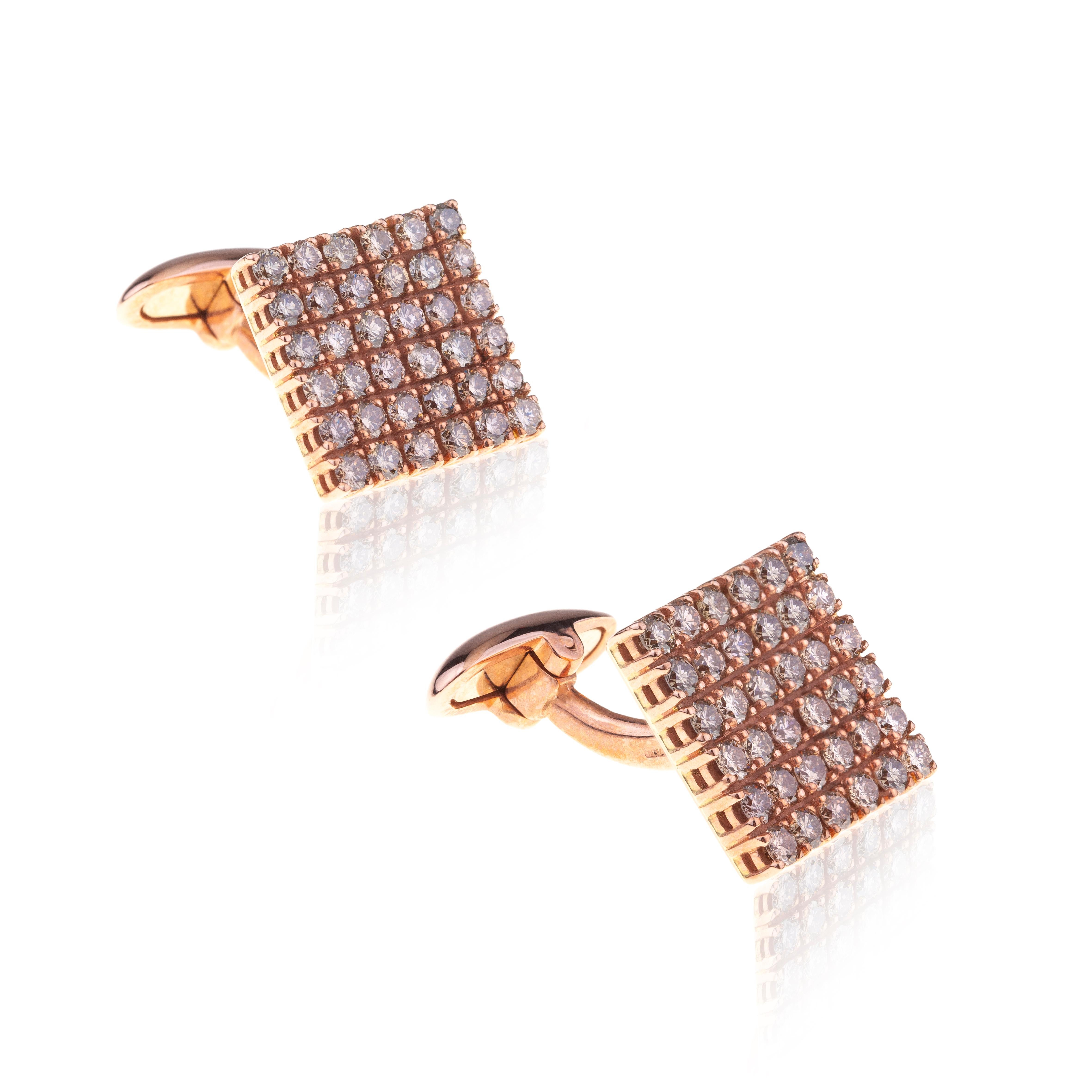 Taille brillant Boutons de manchette carrés en or rose pour hommes avec 36 diamants chacun en vente