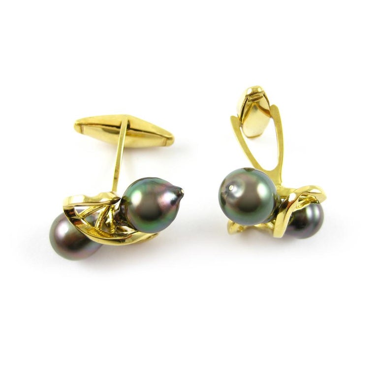 DNA cufflinks in 18k yellow gold with South Sea or Tahitian pearls