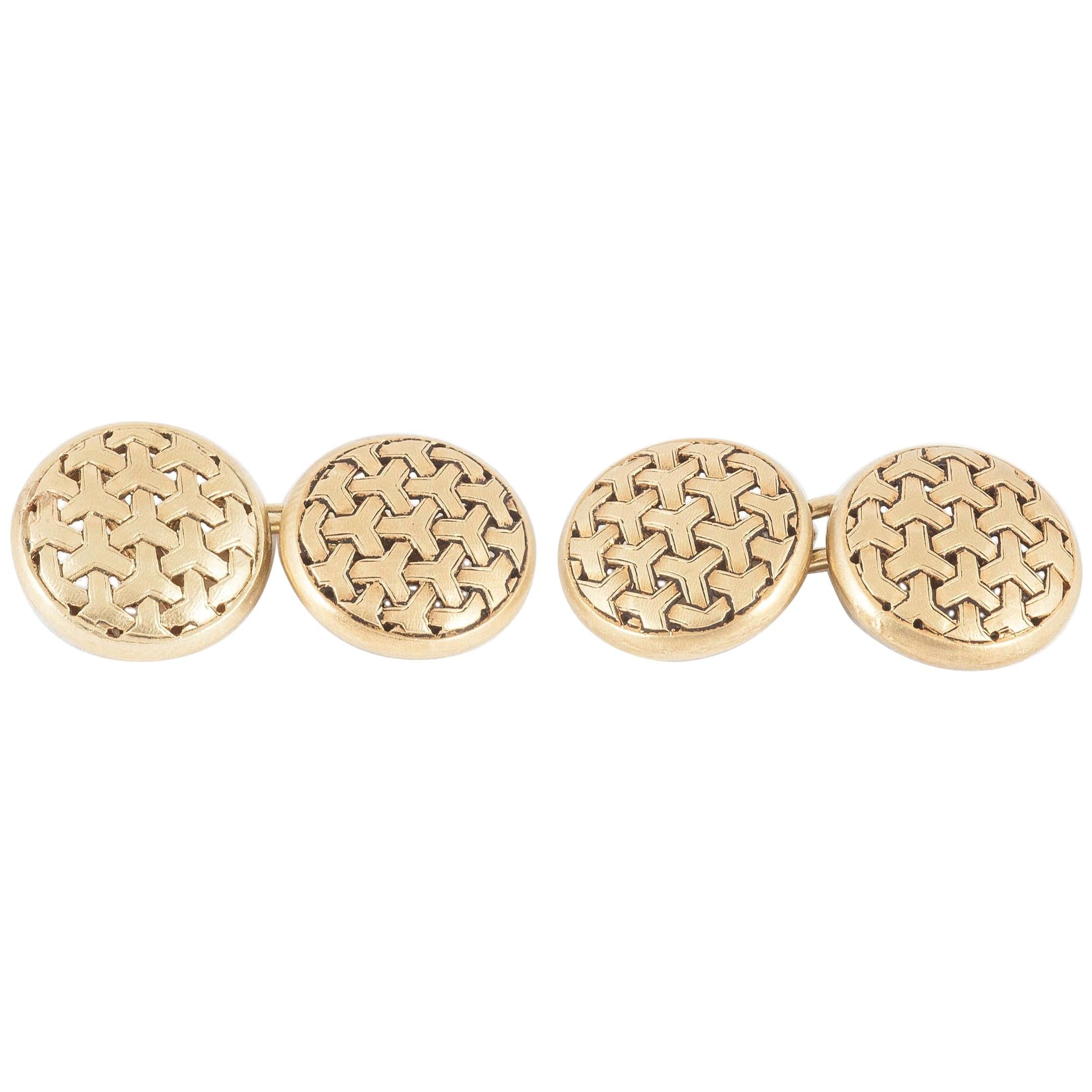 Cufflinks in an Openwork 18 Karat Gold Woven Design, French circa 1890. For Sale