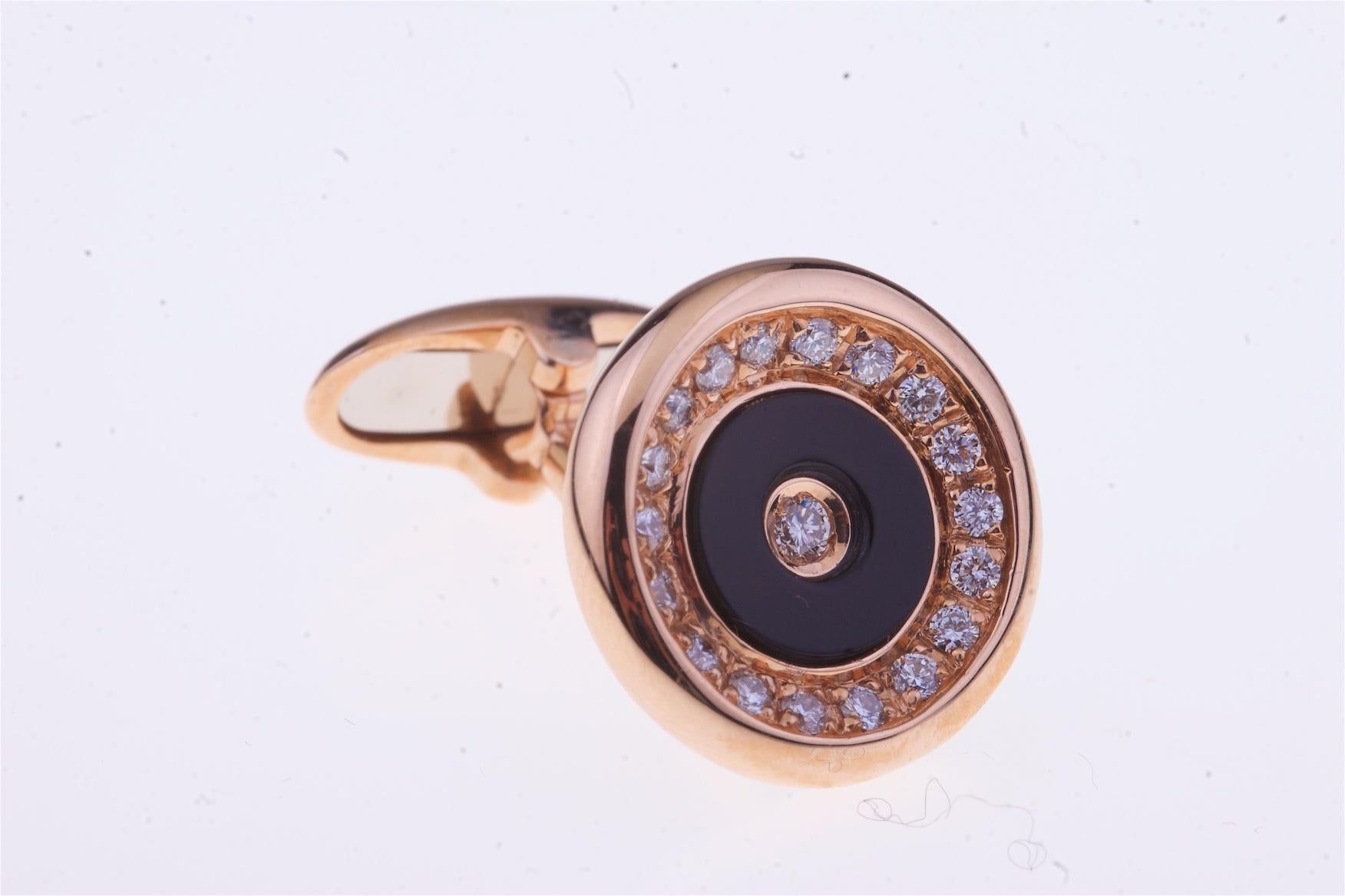 Brilliant Cut Cufflinks Round 18kt Gold with Onyx and Diamonds For Sale