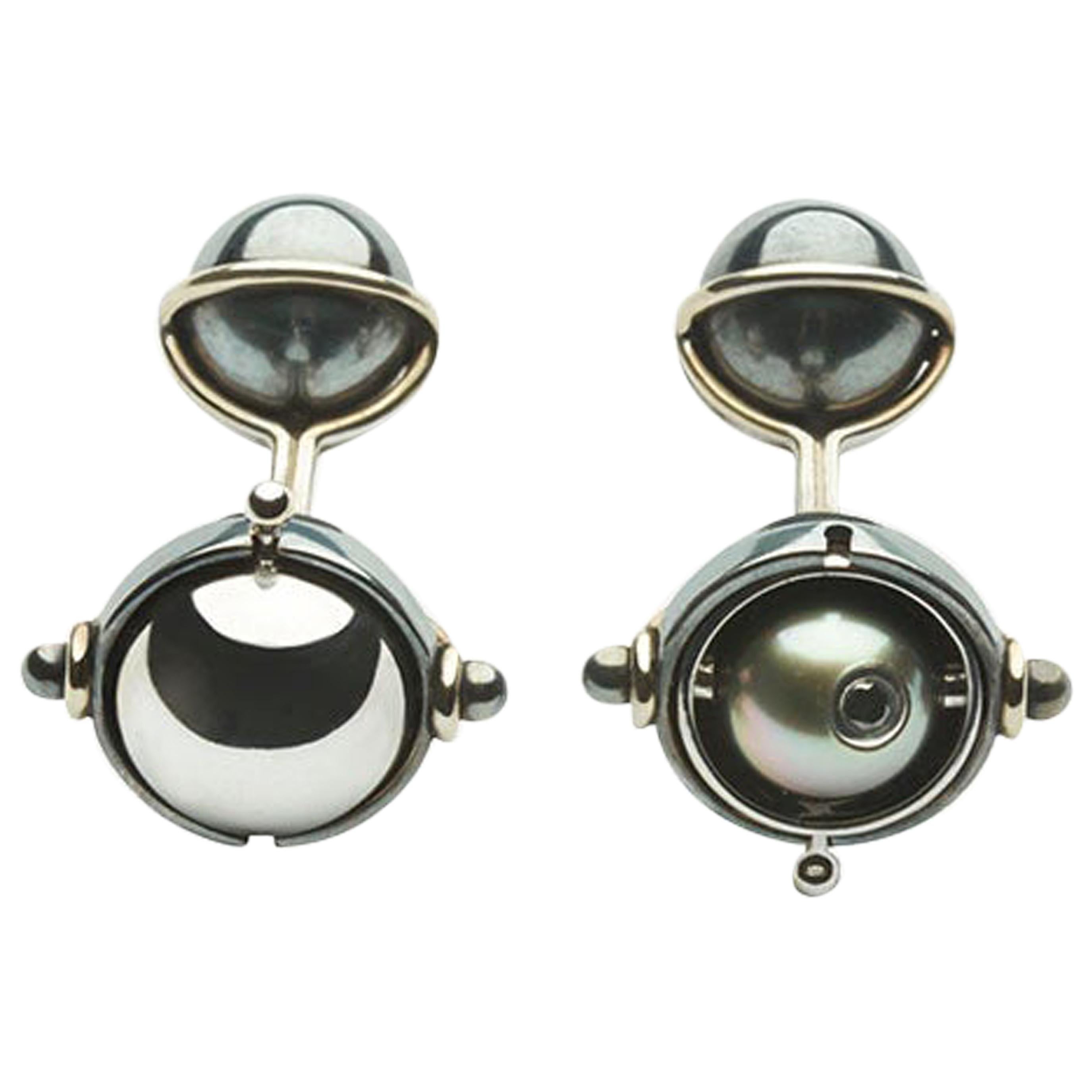 Diamonds Cufflinks set with Tahitian Pearls in 18k white gold by Elie Top