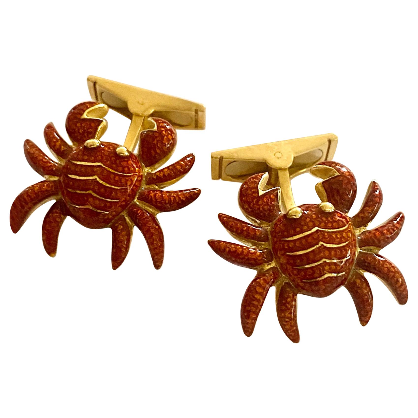 Cufflinks, Yellow Gold and Enamel in the Shape of a Crab Signed: Vaessen For Sale