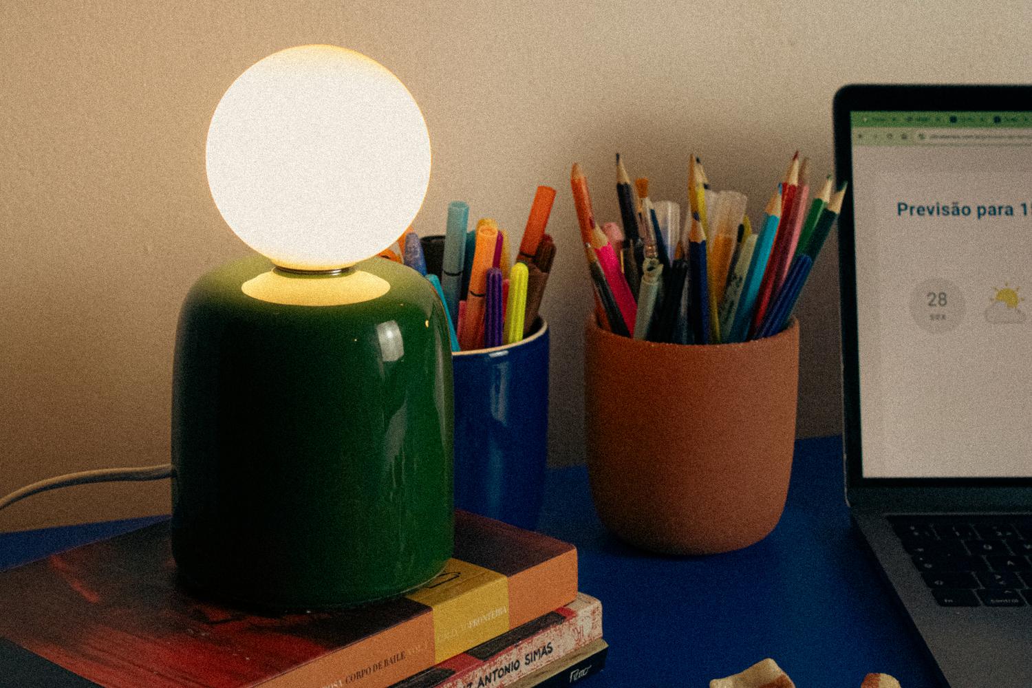 Lampe de table Cuia bleue, collection Romaria en vente 6