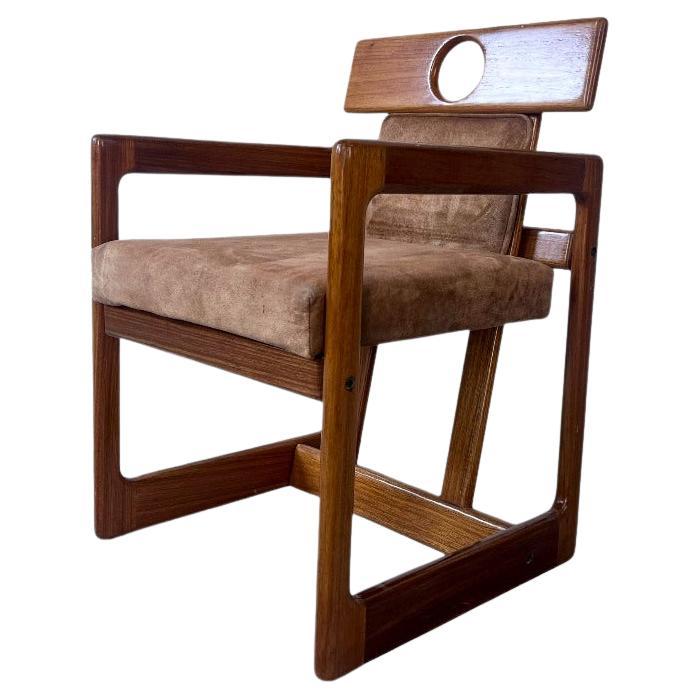 "Cuiaba" Esszimmerstuhl aus Hartholz und Stoff von Sergio Rodrigues, 1970er Jahre im Angebot
