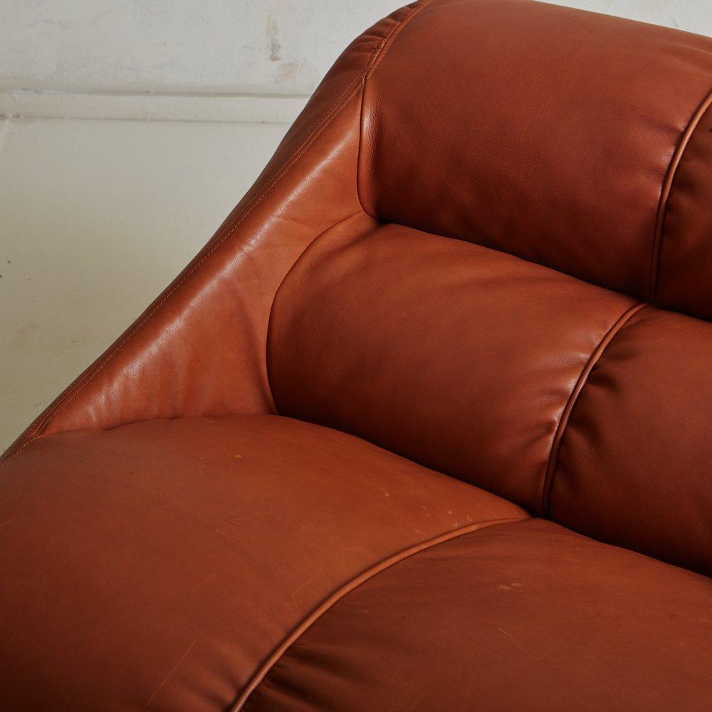 Leather Cuingam Lounge Chairs by De Pas, D’urbino + Lomazzi for Bbb Bonacina, 1976 For Sale