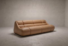 Cuingam Sofa, De Pas, D’Urbino & Lomazzi - Upholstered in leather (or nubuck)