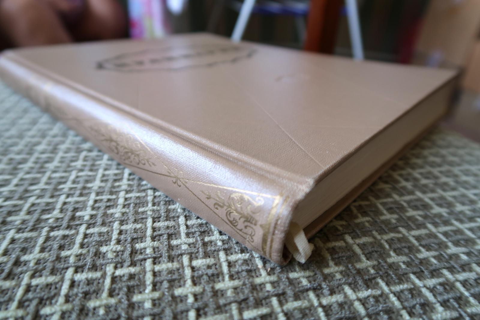 « Culinary Treasures: Vintage Cookbook from USSR, c.1959, 1J154 » en vente 5