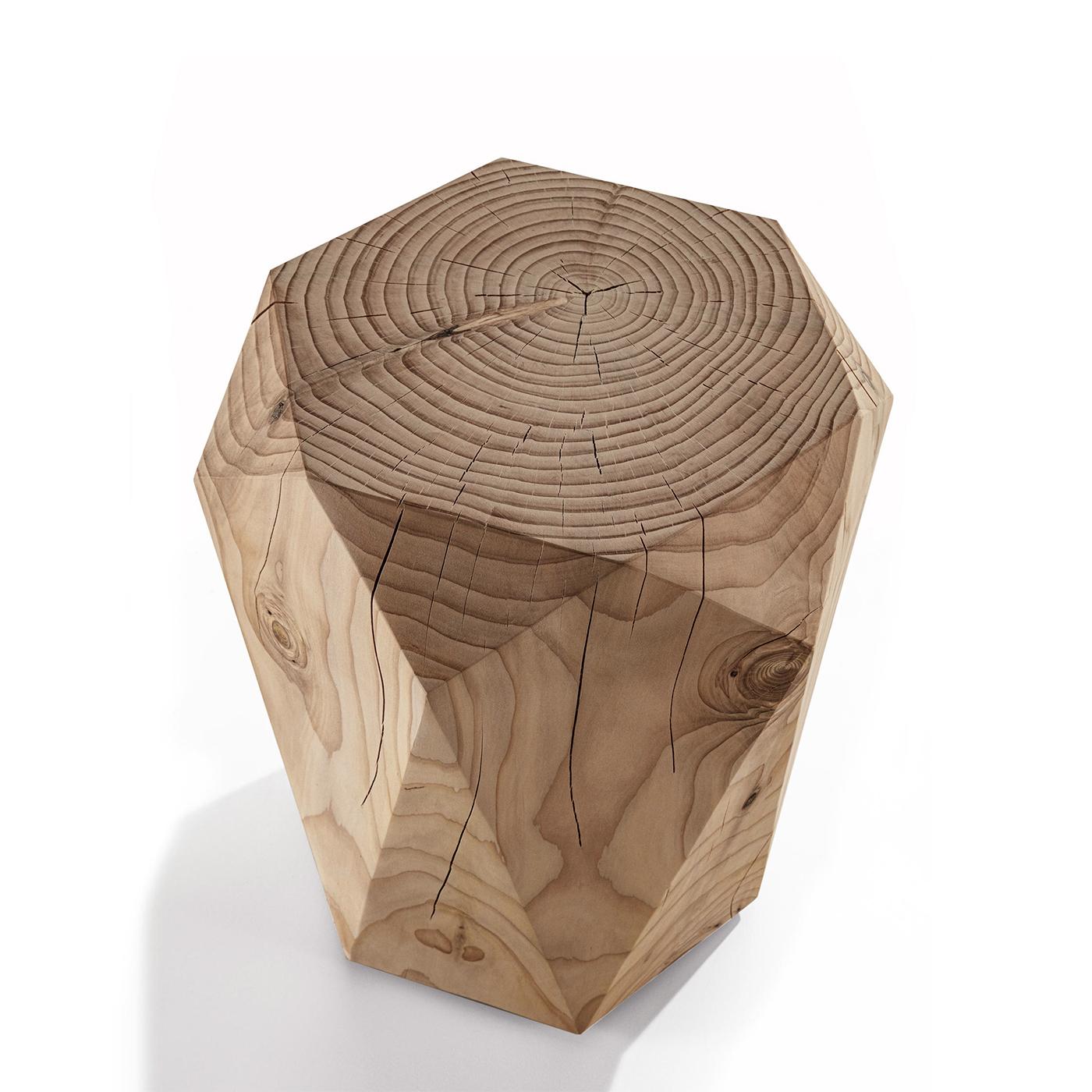 Stool Cullinan Cedar in solid natural aromatic cedar wood in natural finish.
Made in on block of cedar wood. Sinuous and wavy movement. Elegant
and original piece. Solid cedar wood include movement, cracks and changes
in wood conditions, this is