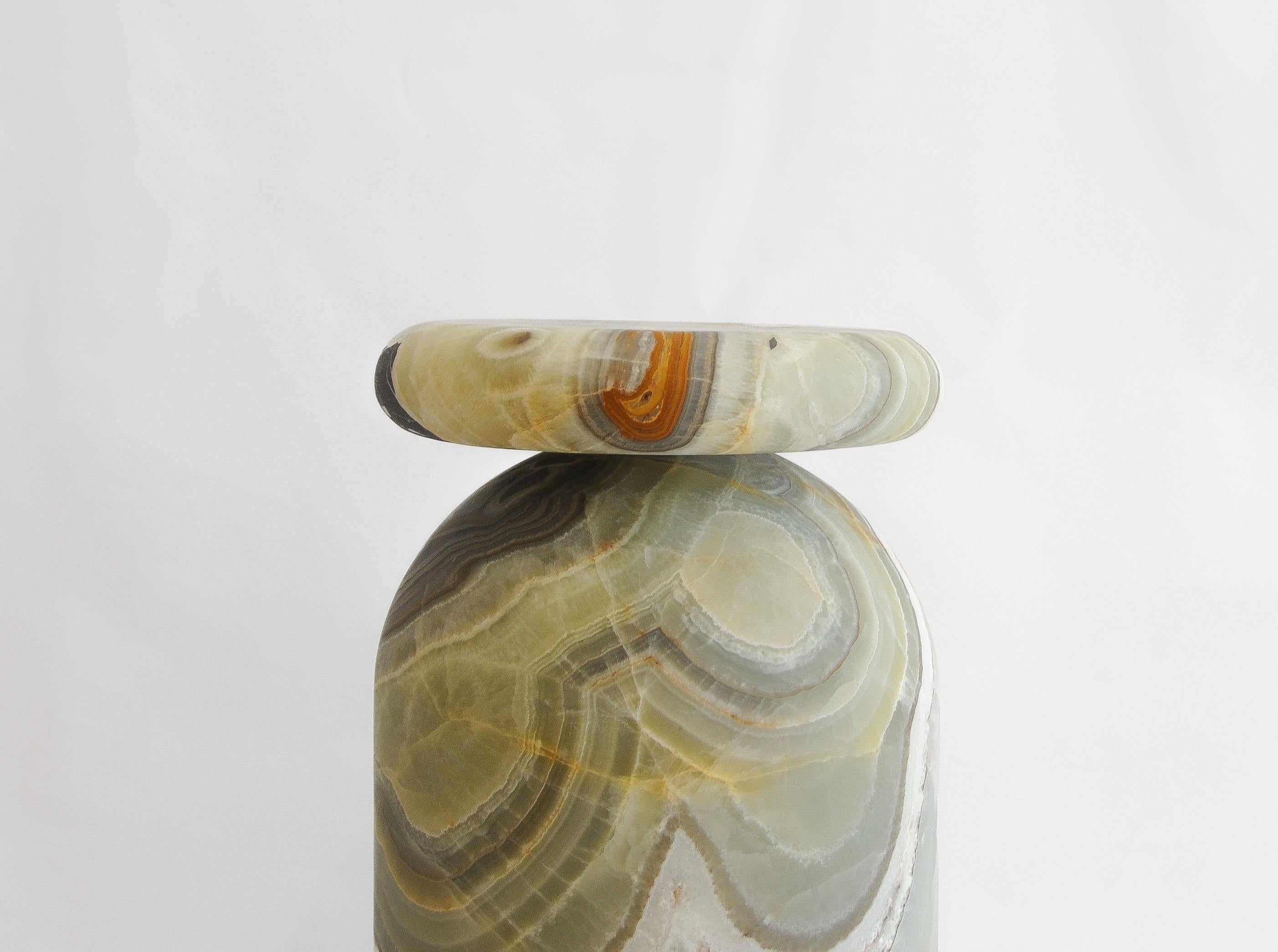 Cult Hocker, skulpturaler Beistelltisch, mexikanischer grüner Onyx (Mexikanisch) im Angebot