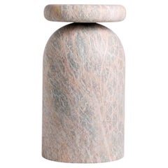 Sgabello di culto, tavolino scultoreo, marmo rosa, Messico