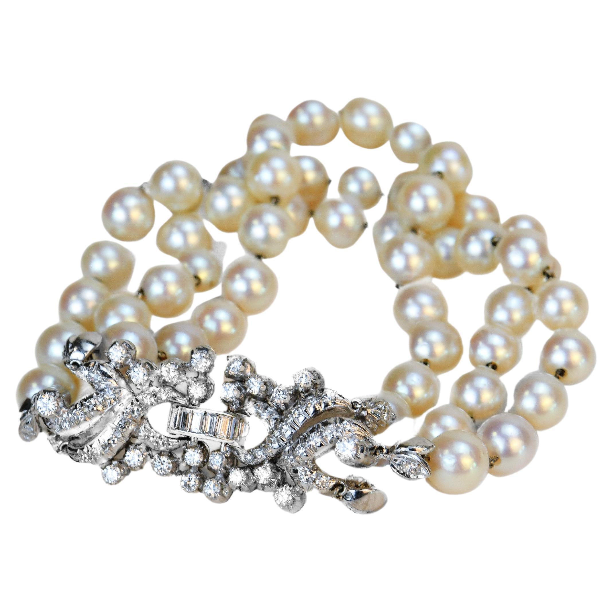Bracelet en or blanc 18 carats avec perles culturelles et diamants en vente
