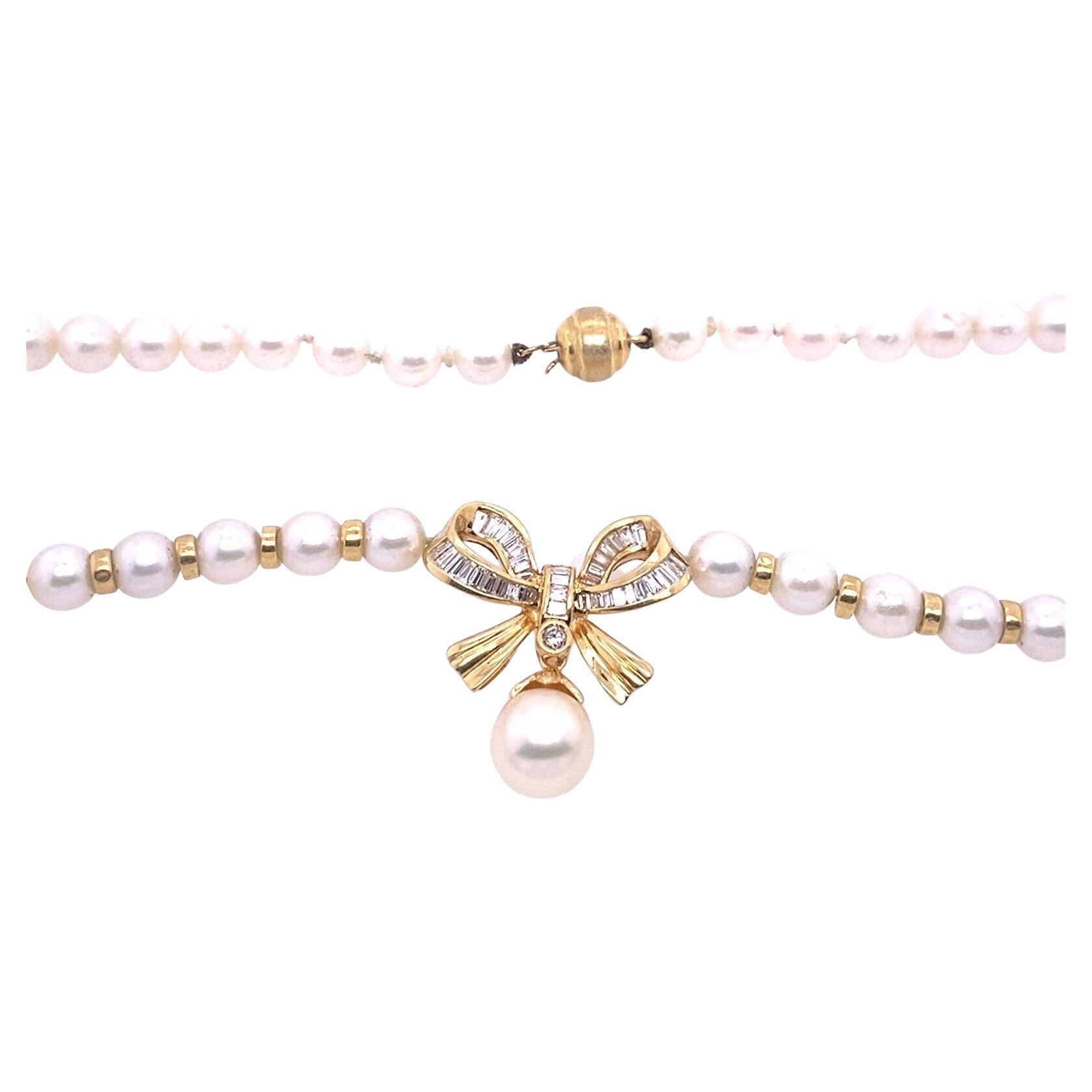 Cultural Pearl Necklace with 18ct Yellow Gold & Diamond Centre For Sale