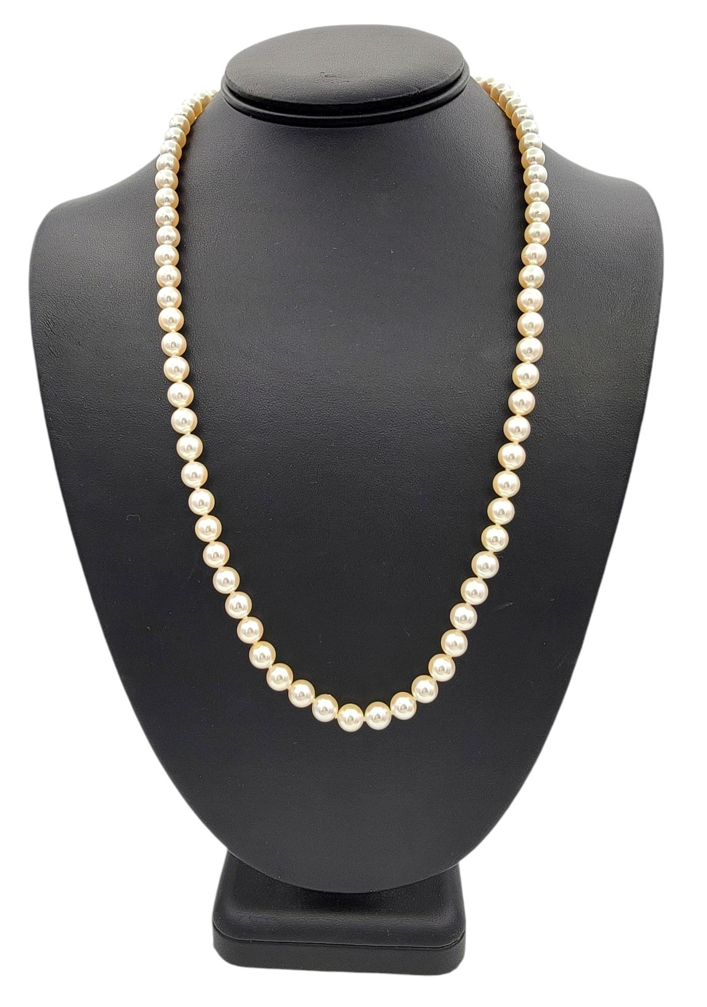 Cultured Akoya Pearl 24