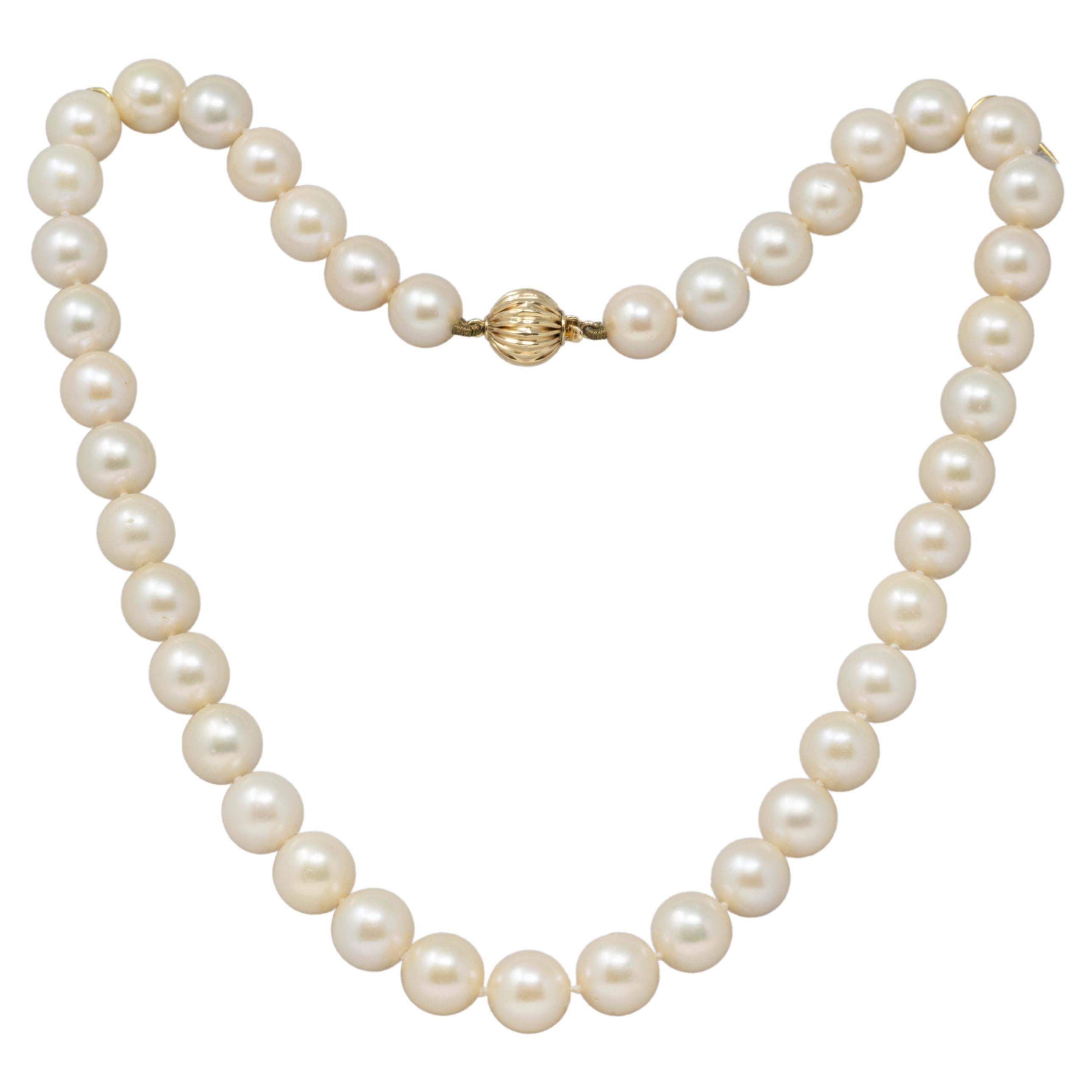 Cultured Akoya Pearl Necklace For Sale