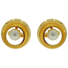 Cultured Akoya Pearl Yellow Gold Cufflinks
