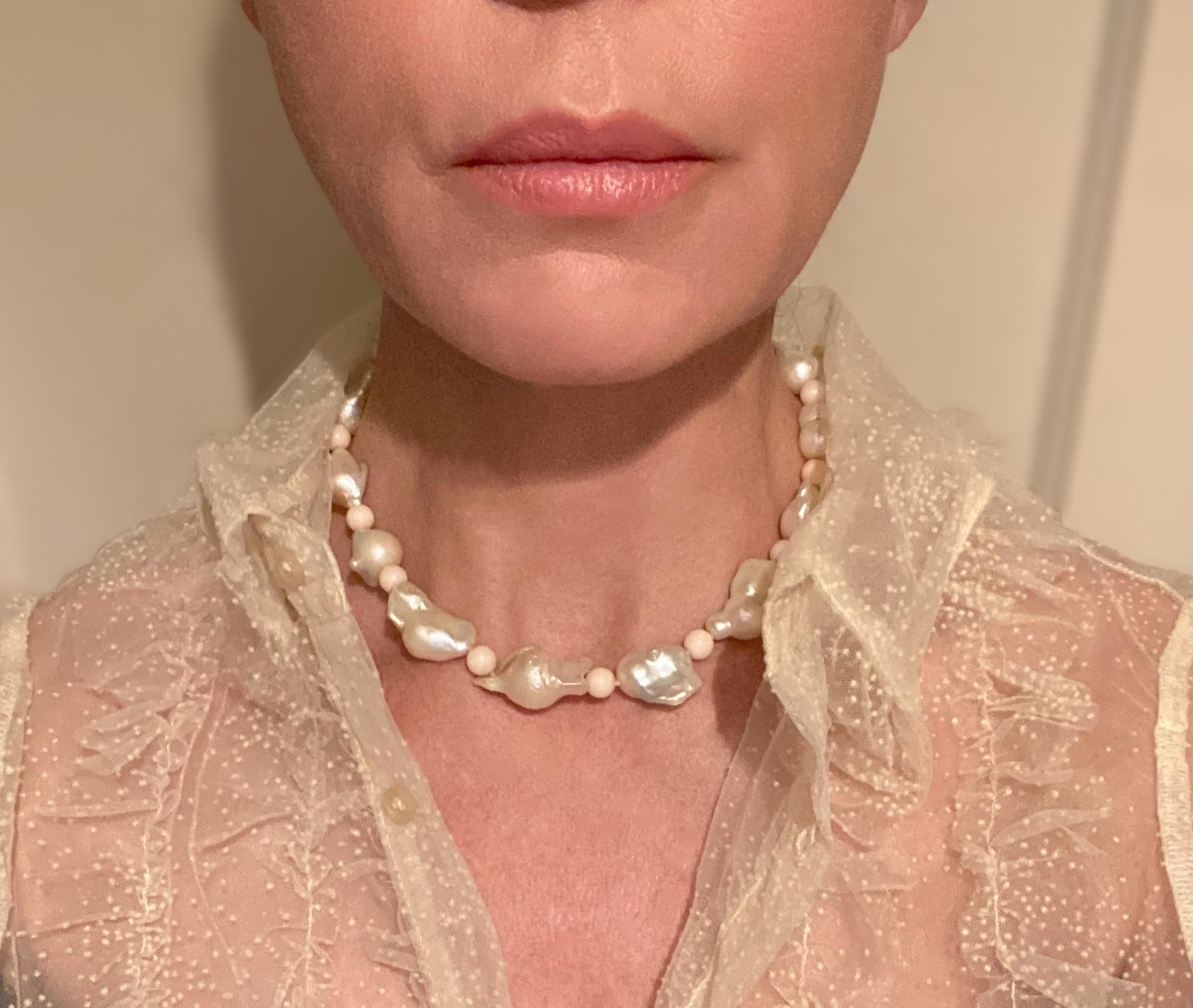 Women's or Men's Cultured and Baroque Pearls and Coral Beads 18-Karat Gold Necklace For Sale