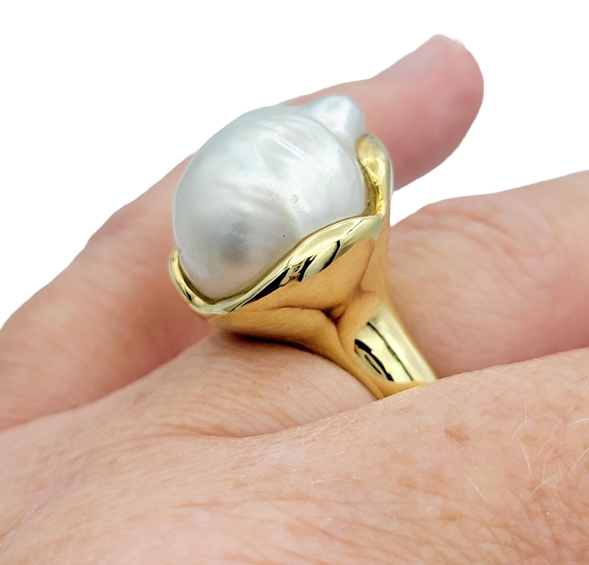 Cultured Baroque Fresh Water Pearl Freeform 18 Karat Yellow Gold Cocktail Ring  For Sale 2