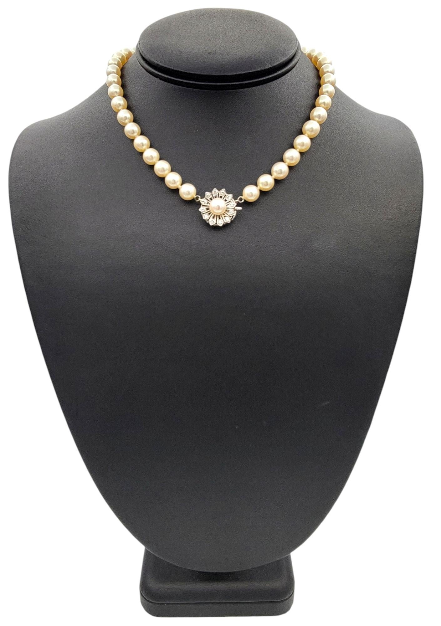 Cultured Freshwater Pearl Choker Necklace with Diamond Clasp in 14 Karat Gold For Sale 4
