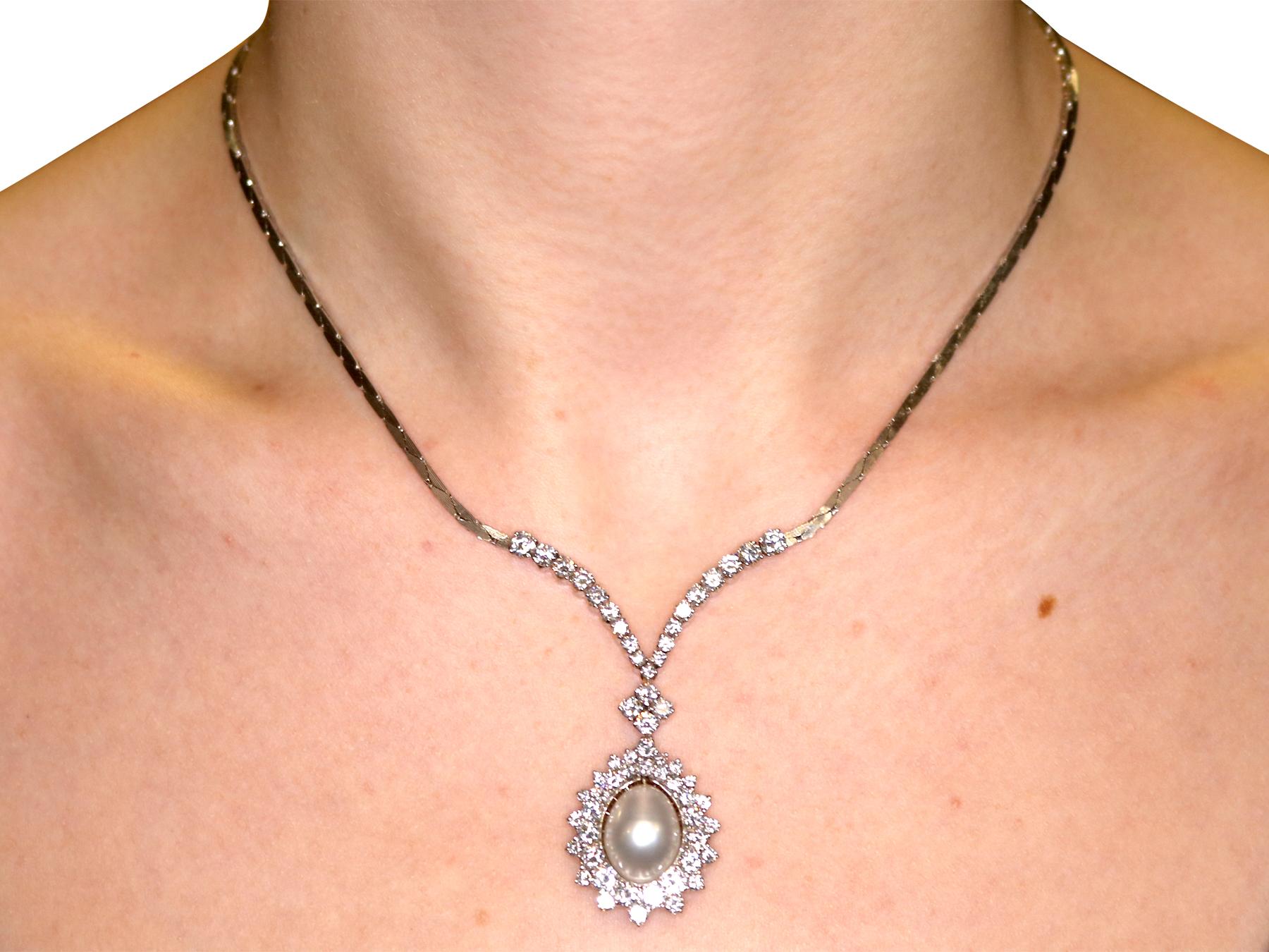 Cultured Pearl and 5.32 Carat Diamond White Gold Necklace For Sale 3