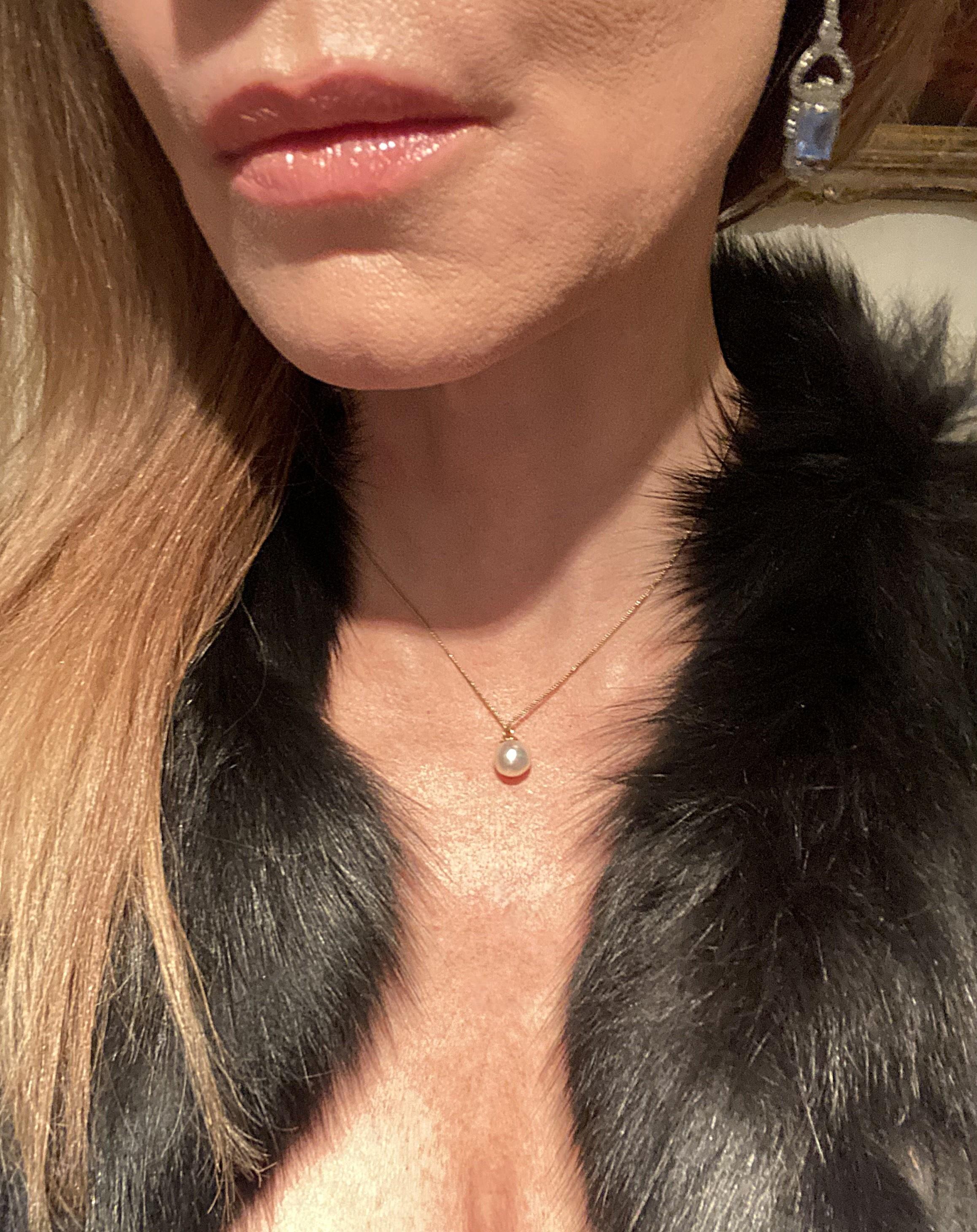 Women's or Men's Cultured Pearl and Gold Pendant Necklace For Sale