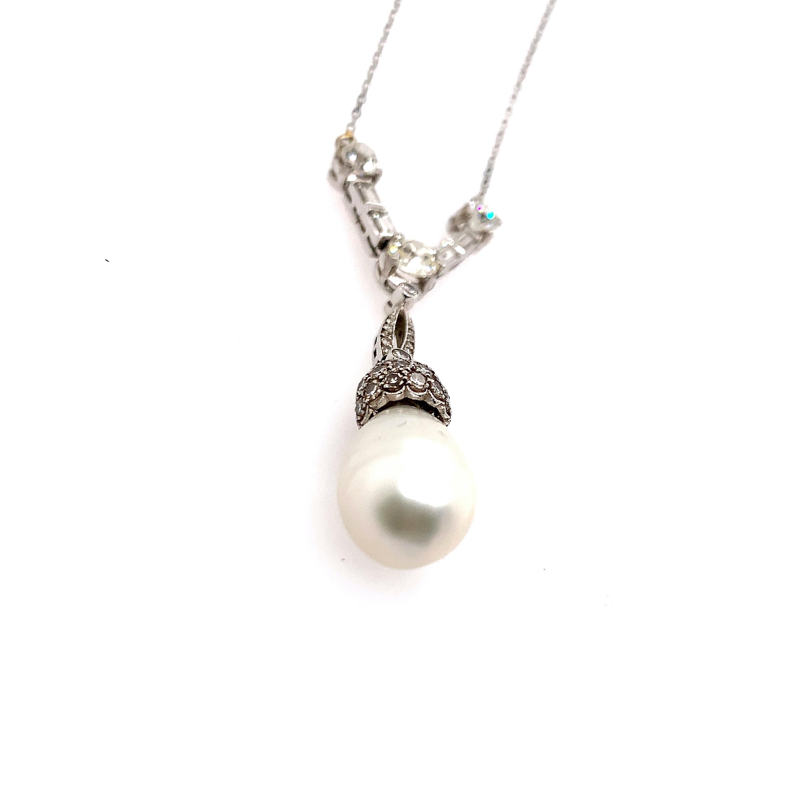 Cultured Pearl, Diamond and Platinum Necklace In Excellent Condition In New York, NY
