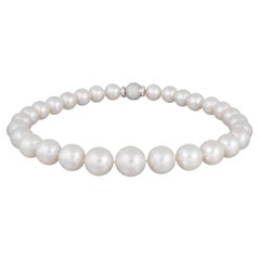 Cultured Pearl & Diamond Nacklace