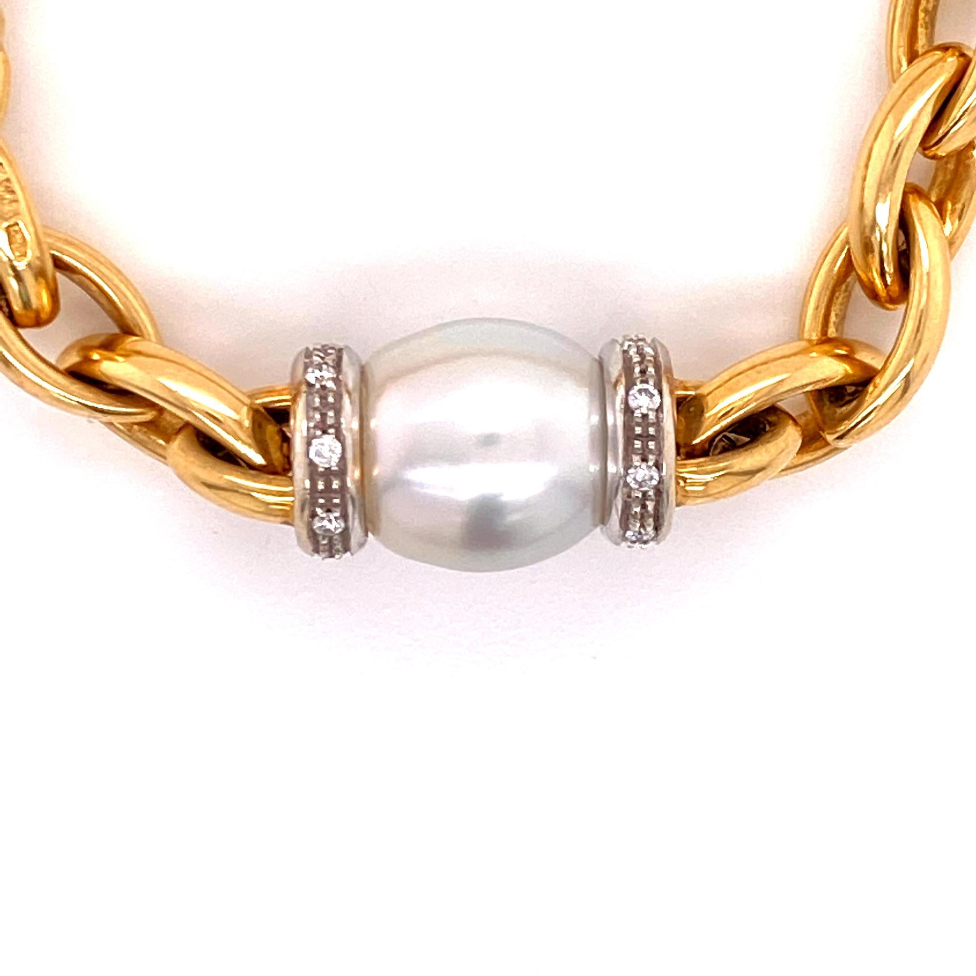 Modern Cultured Pearl Diamond Station Solid Oval Link 18 Karat Yellow Gold Bracelet