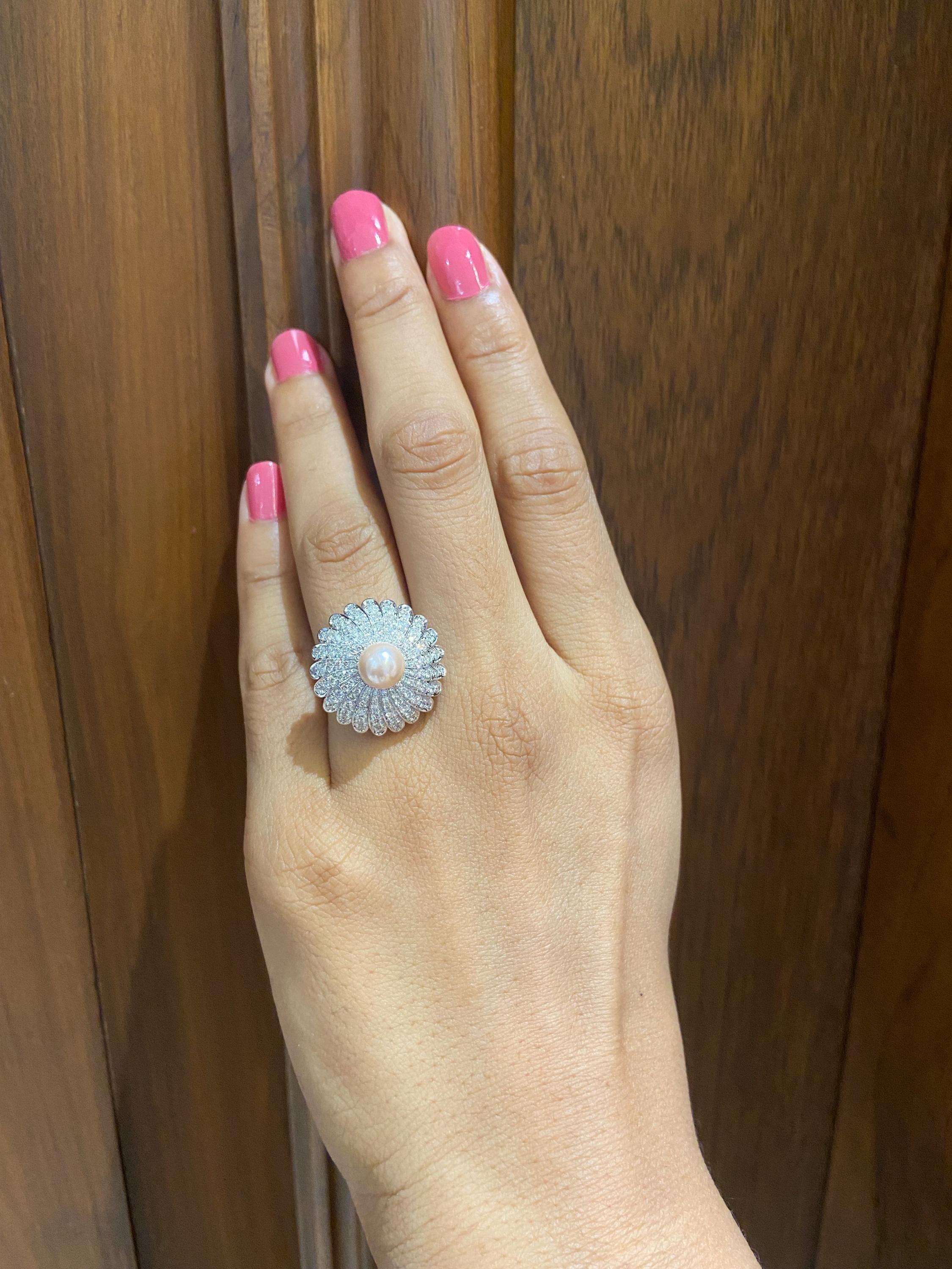 Taille ronde Bague en or massif 14K avec fleur de perle de culture et diamant (certifié) en vente