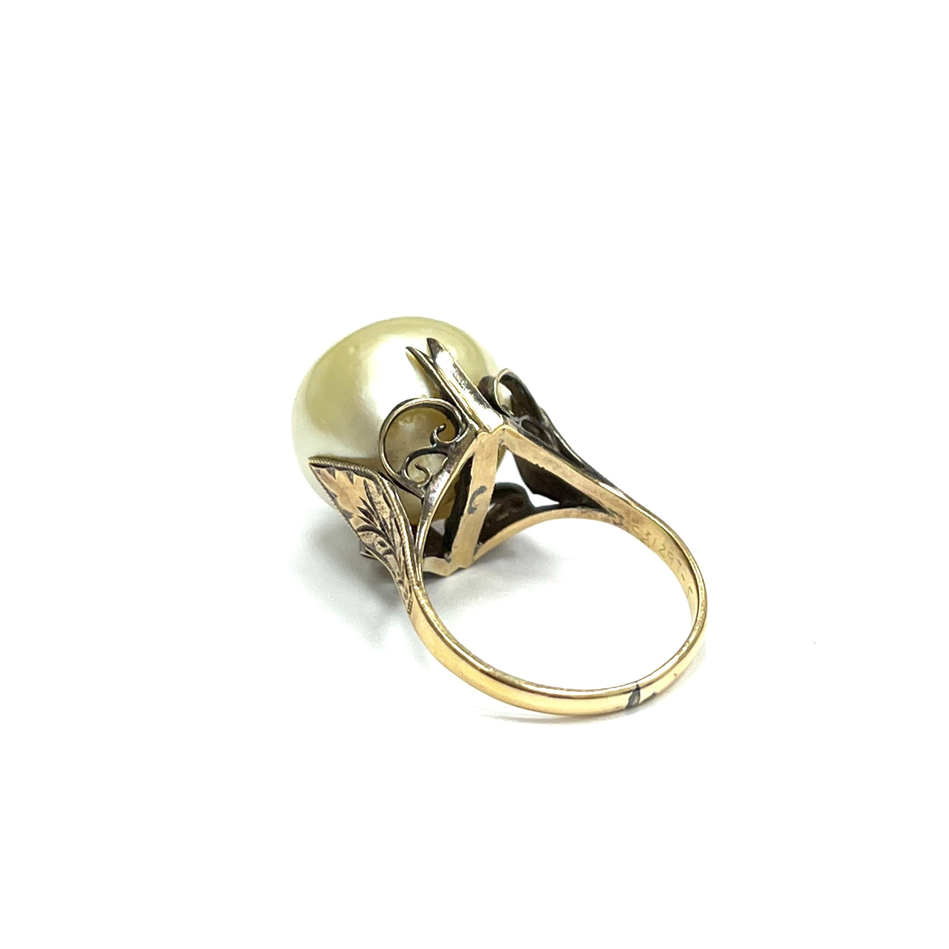 Women's Cultured Pearl Gold Ring For Sale