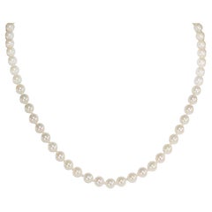 Cultured Pearl Necklace 5.8mm Vintage Cultured Pearl Necklace 5.8mm