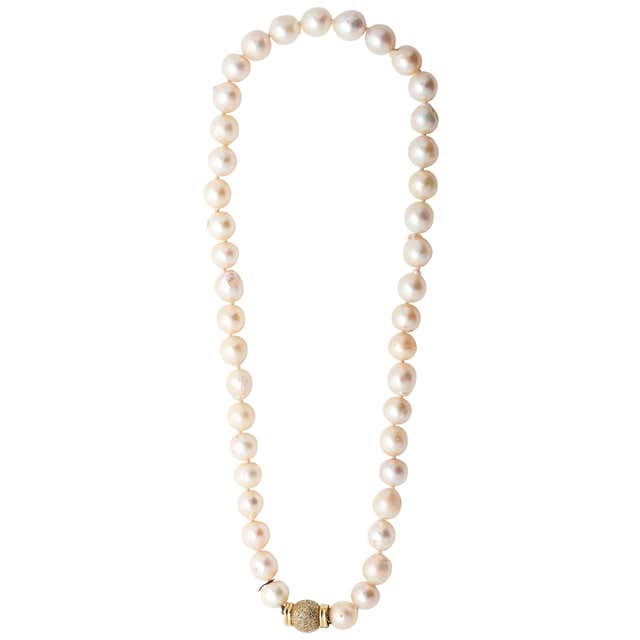 Cultured Pearl Necklace at 1stDibs