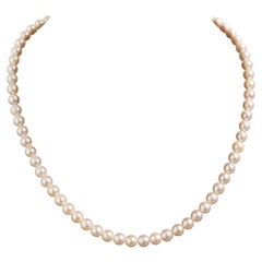 Cultured Pearl Necklace, Metal Clasp stamped 750, Germany. Circa 1990.