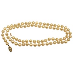 Vintage Cultured Pearl Necklace with Cultured Pearl 9 Carat Snap, Dated circa 1960