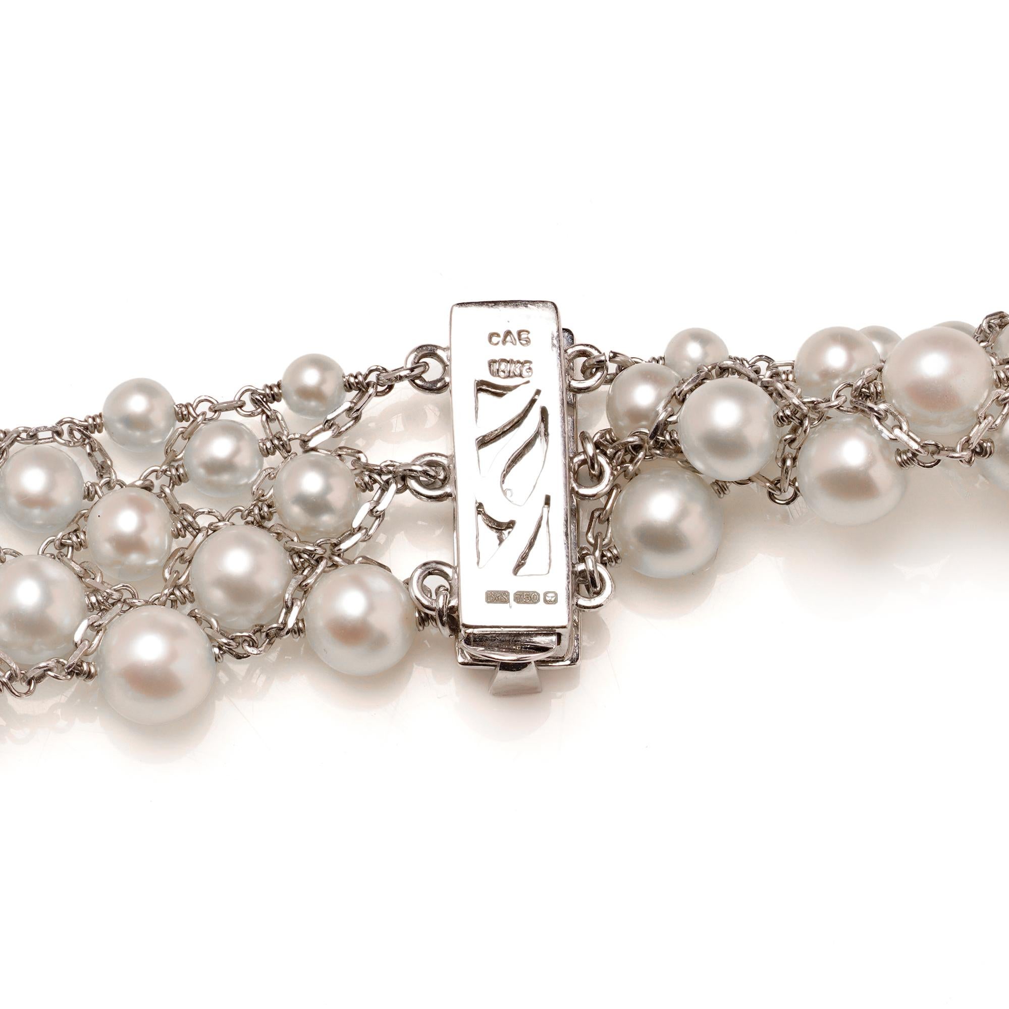 Cultured Pearl Necklace with Platinum, Diamond & Emerald Clasp For Sale 3