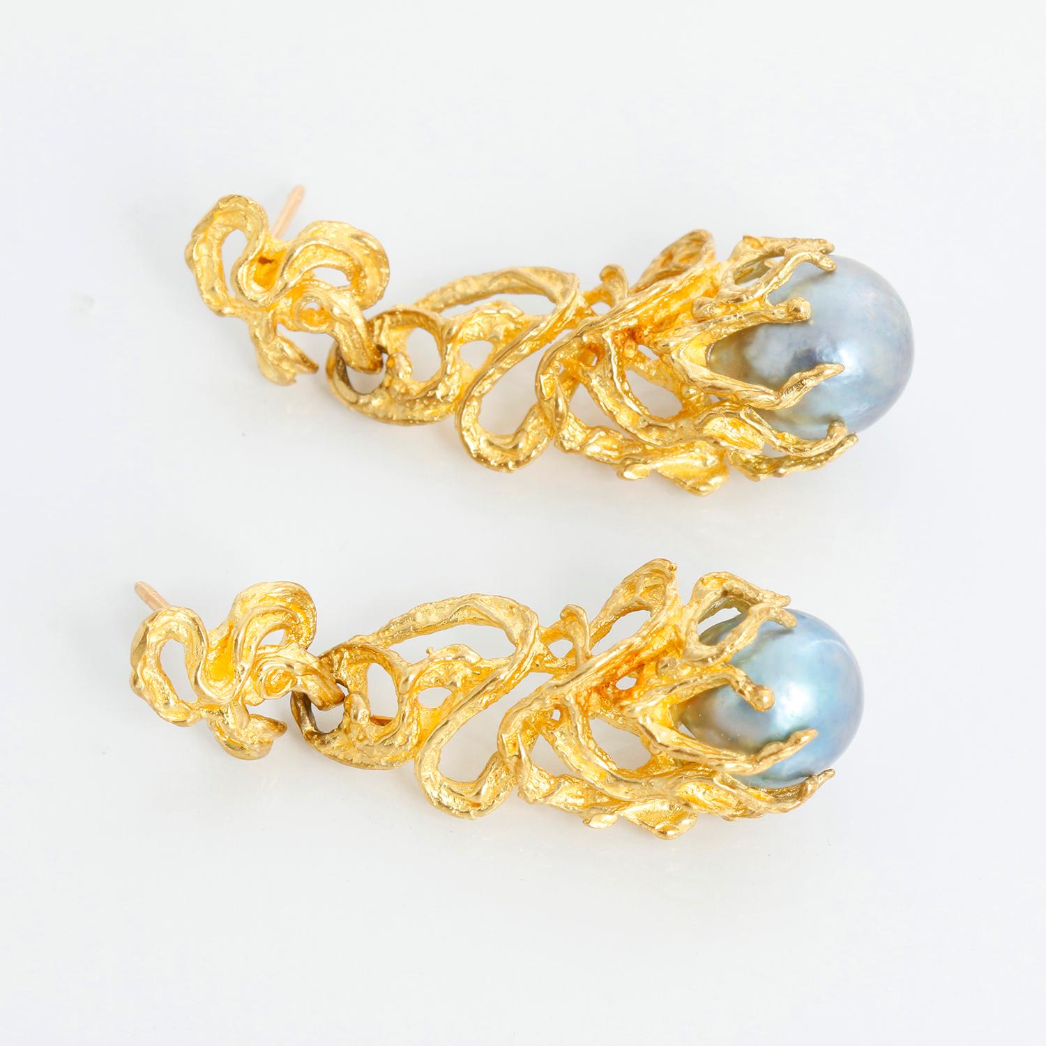 Women's Cultured Pearl Set in 14K Yellow Gold Earrings For Sale