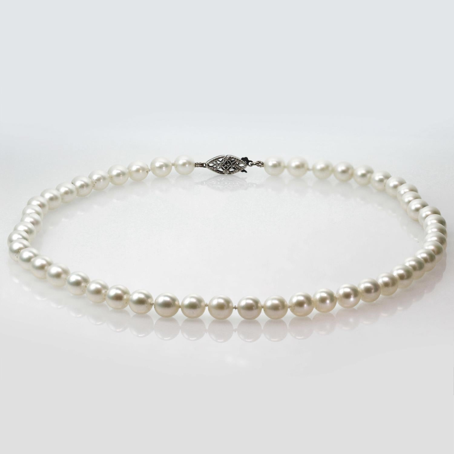 Cultured Pearl Strand White Gold Clasp Necklace For Sale 2