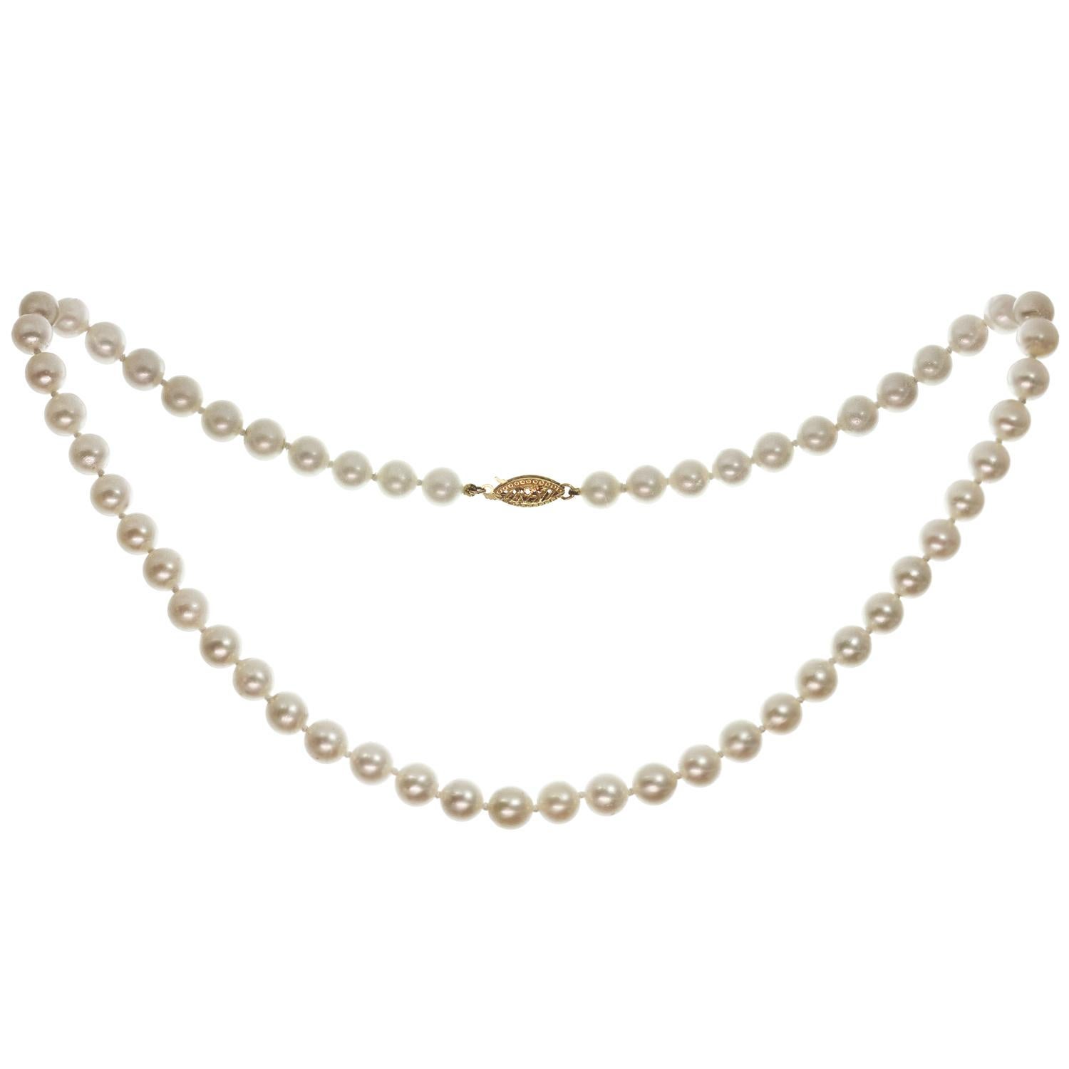 Cultured Pearl Strand Yellow Gold Clasp Necklace