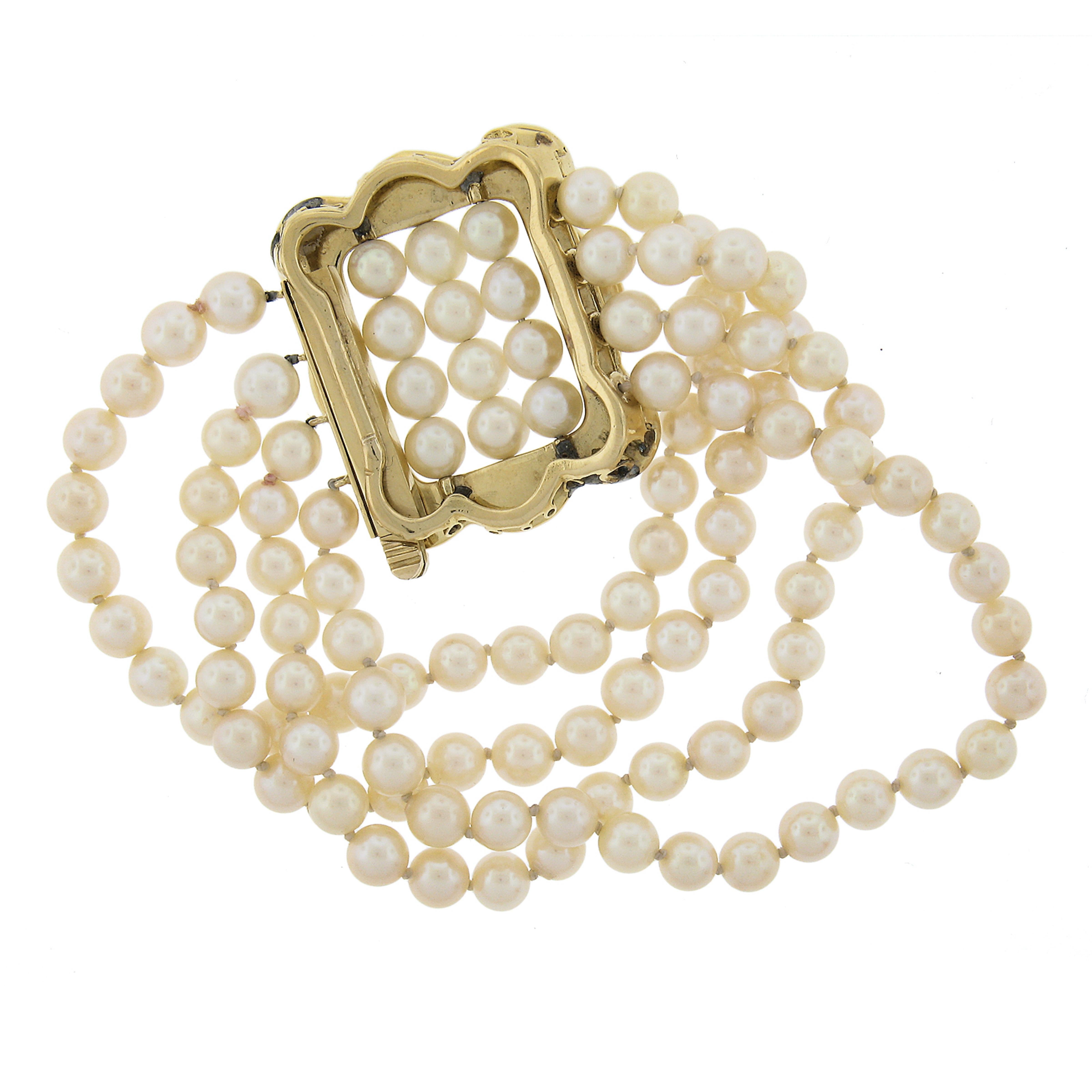 Cultured Pearl w/ 14k Gold Textured Buckle Style 4 Row Strand 5-6mm Bracelet In Good Condition For Sale In Montclair, NJ