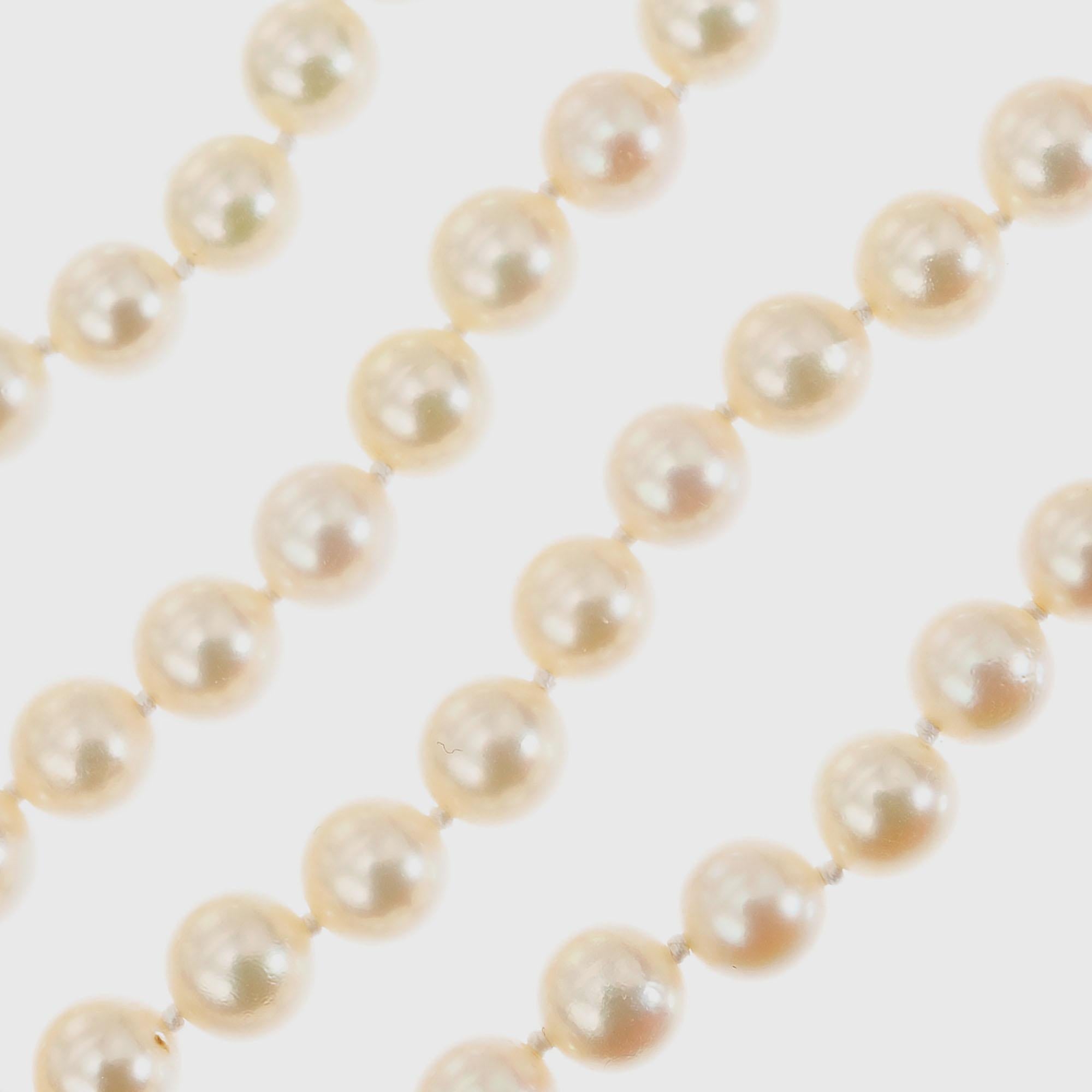 Round Cut Cultured Pearl Yellow Gold Necklace For Sale